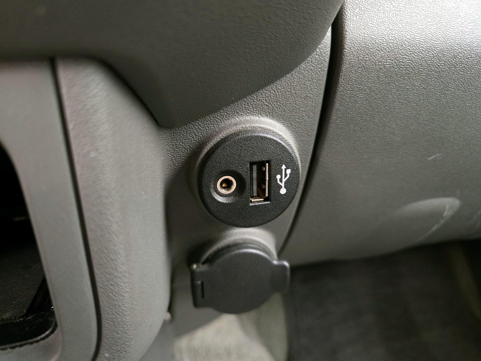 Thumbnail: 2017 Nissan Frontier - 17