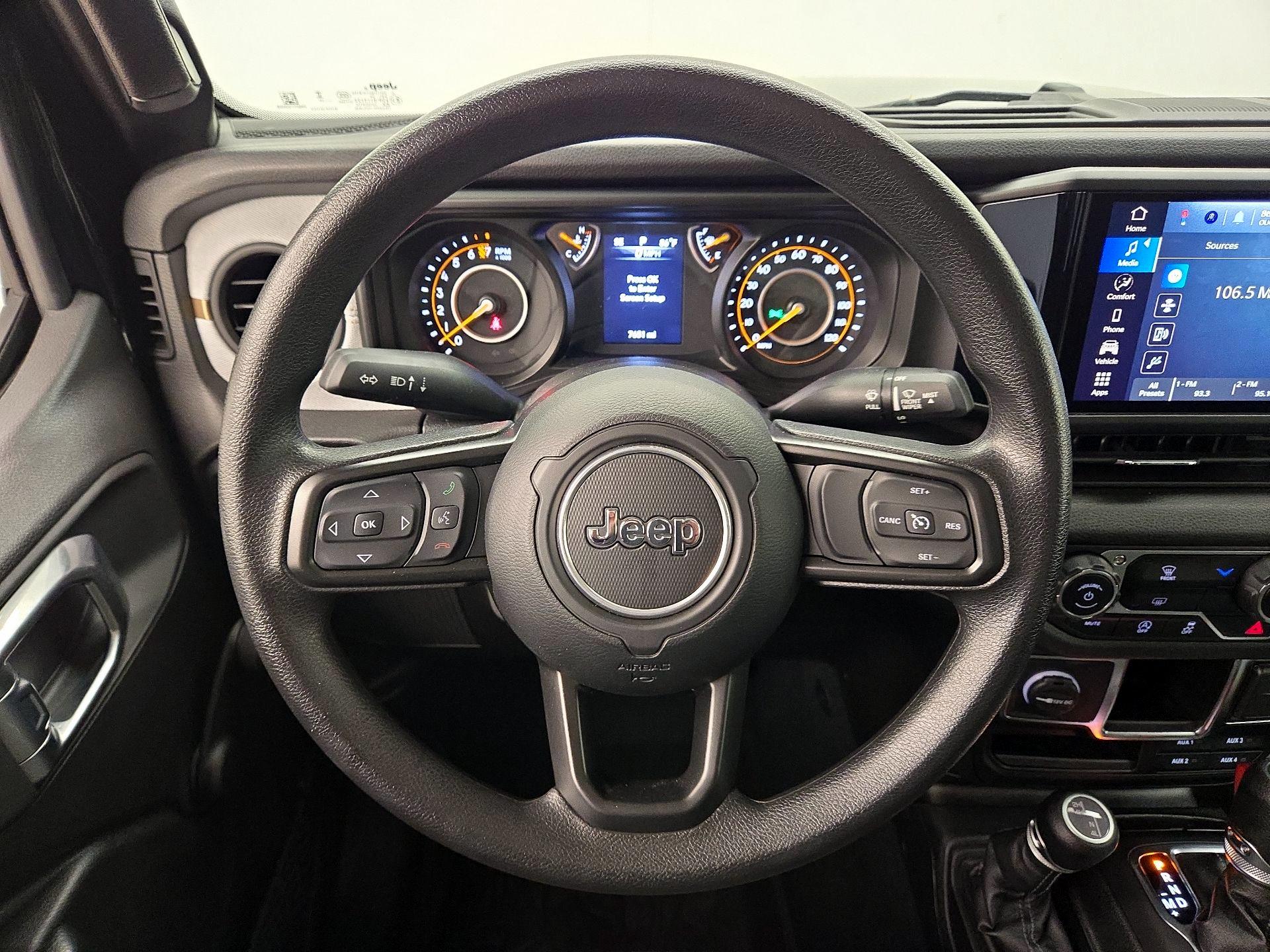 Thumbnail: 2024 Jeep Gladiator - 10