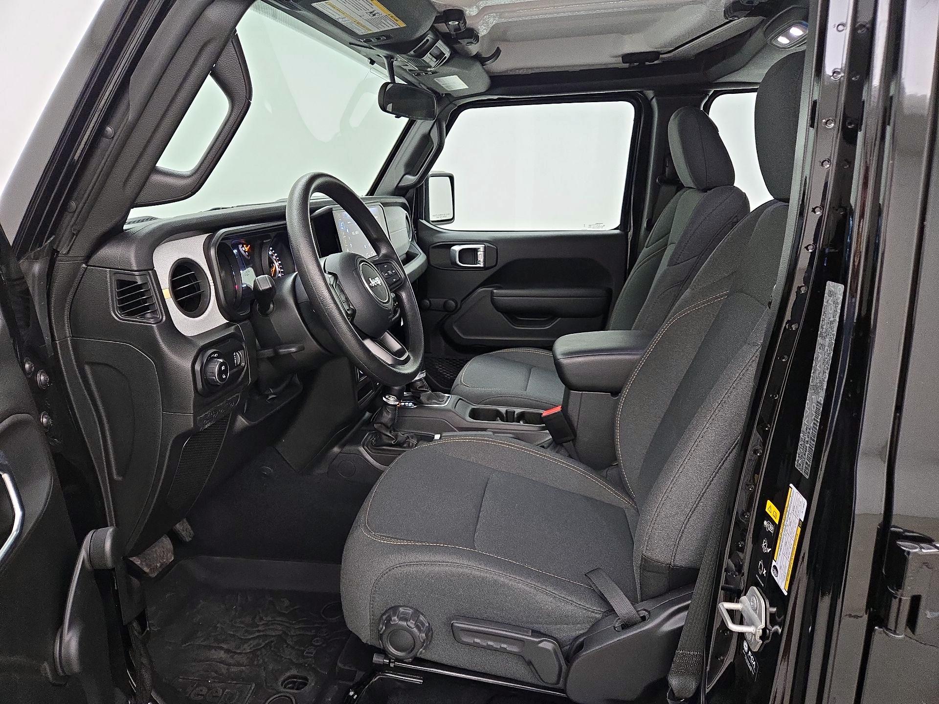 Thumbnail: 2024 Jeep Gladiator - 11