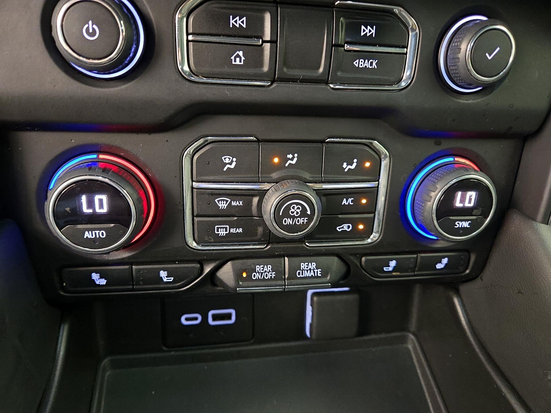 Thumbnail: 2022 Chevrolet Tahoe - 16