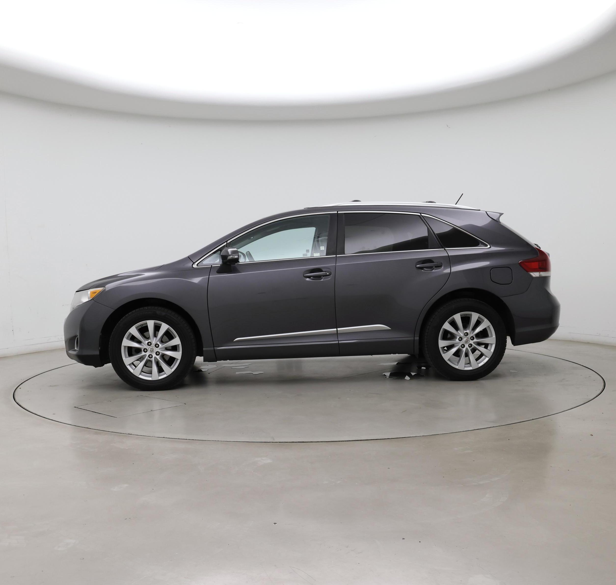 Thumbnail: 2014 Toyota Venza - 3