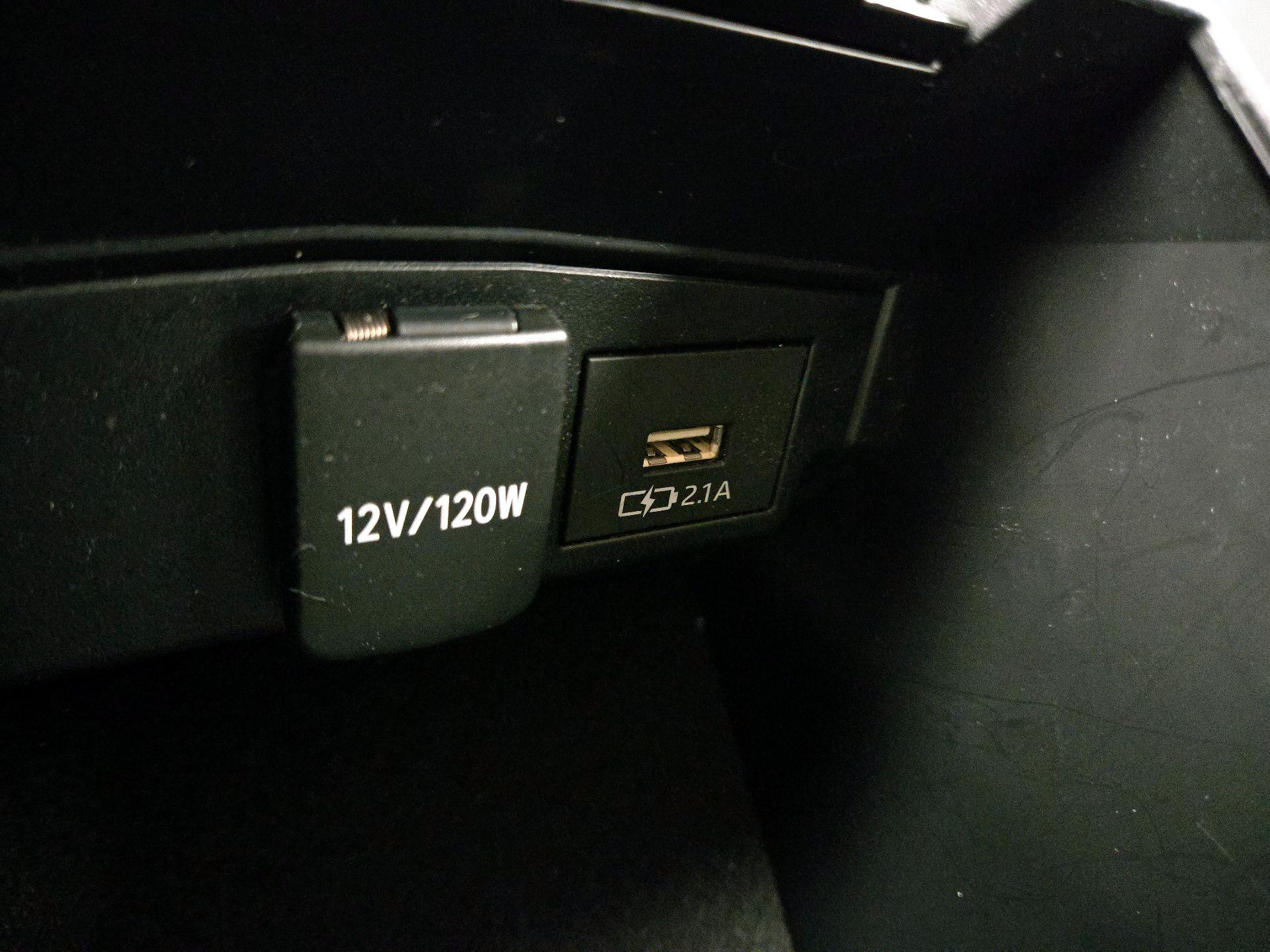 Thumbnail: 2021 Toyota Corolla - 18