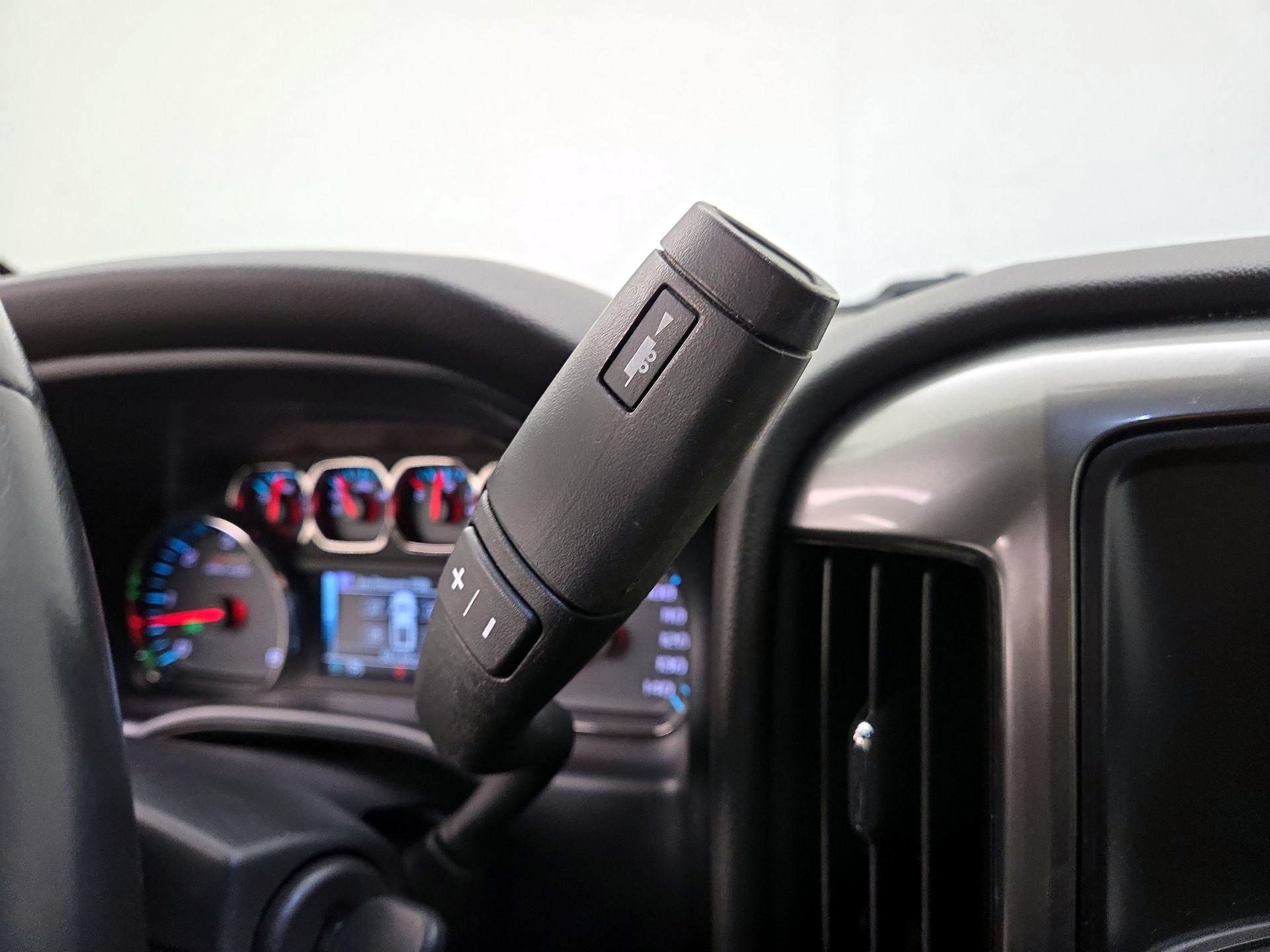 Thumbnail: 2019 Chevrolet Silverado 1500 - 17