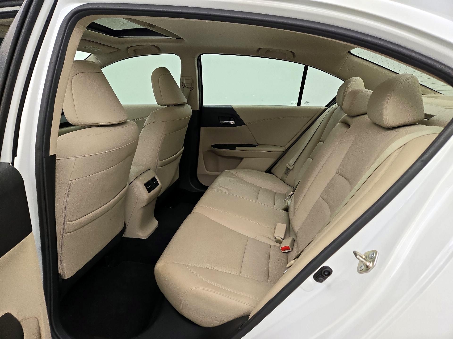 Thumbnail: 2015 Honda Accord - 20