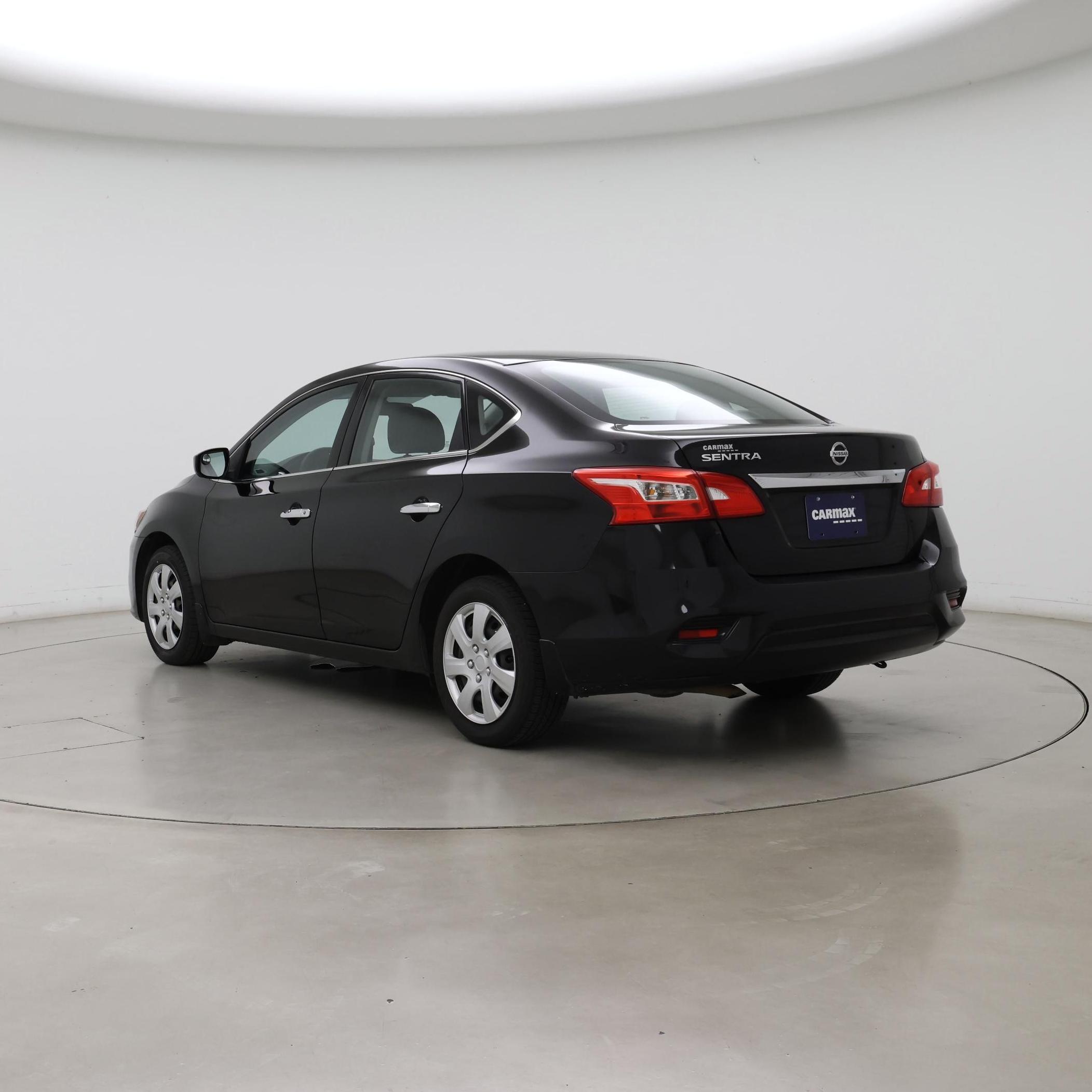 Thumbnail: 2017 Nissan Sentra - 2