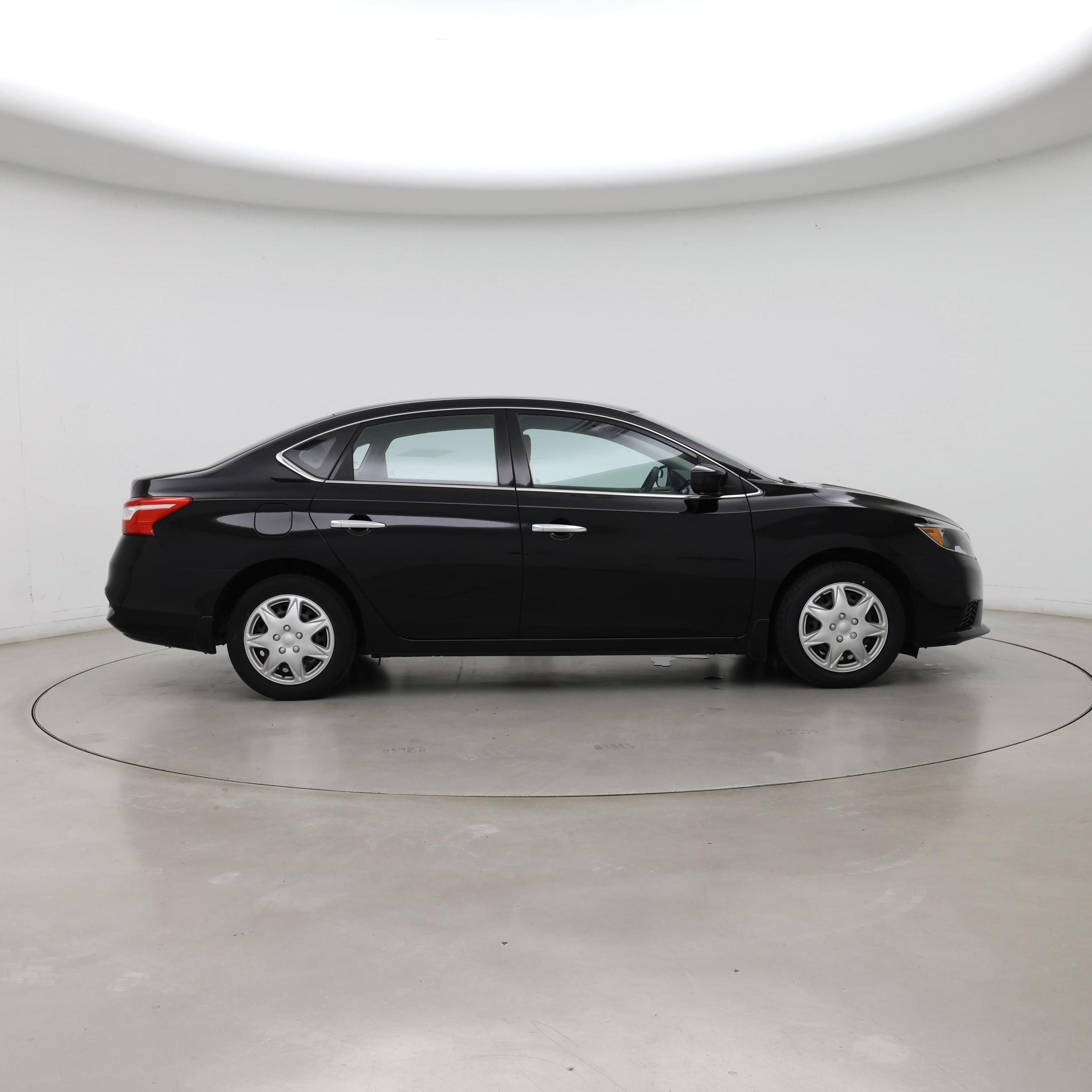 Thumbnail: 2017 Nissan Sentra - 7