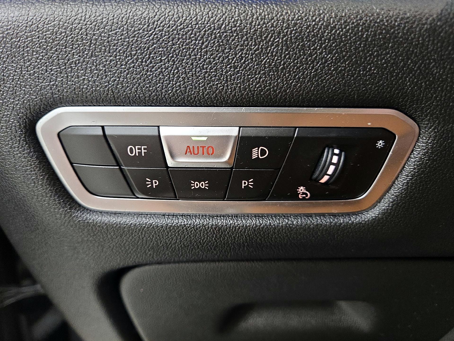 Thumbnail: 2022 BMW X5 - 13