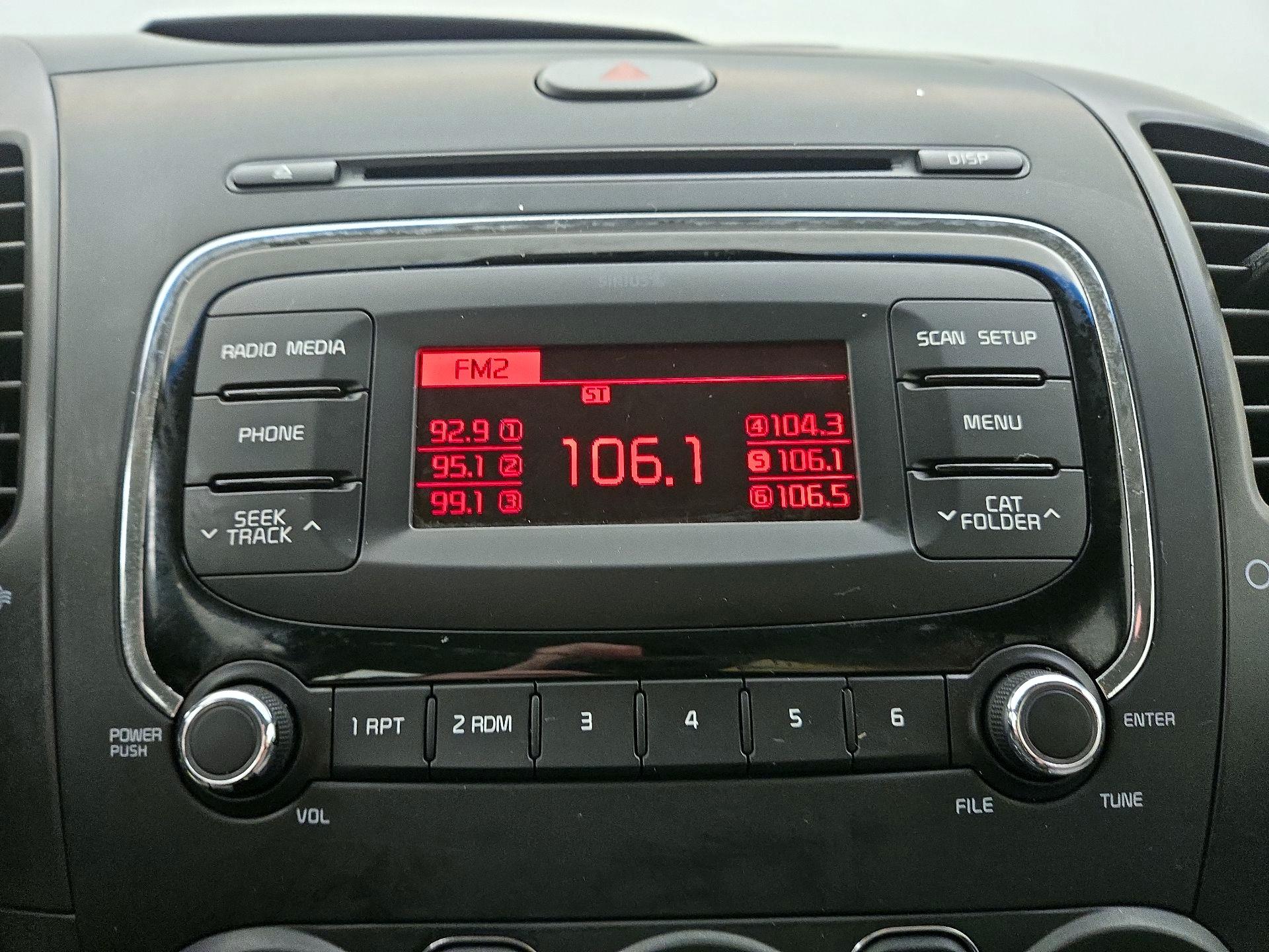 Thumbnail: 2017 Kia Forte - 14