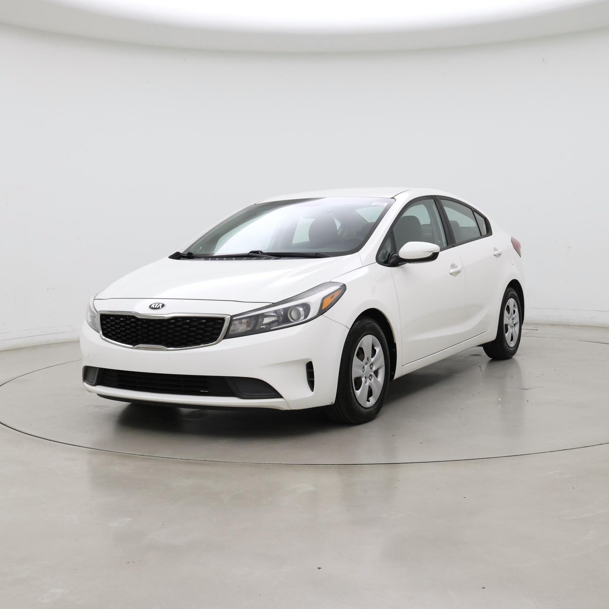 Thumbnail: 2017 Kia Forte - 4
