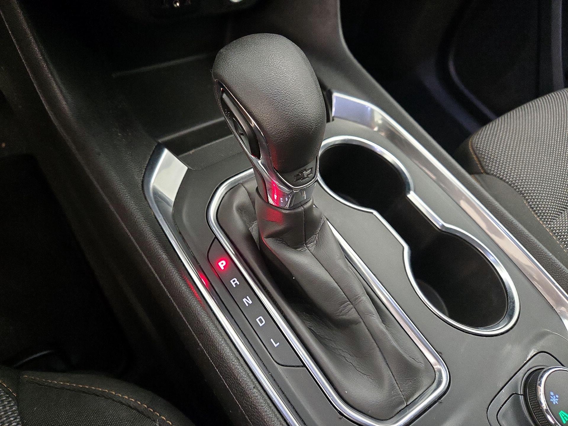 Thumbnail: 2021 Chevrolet Traverse - 17