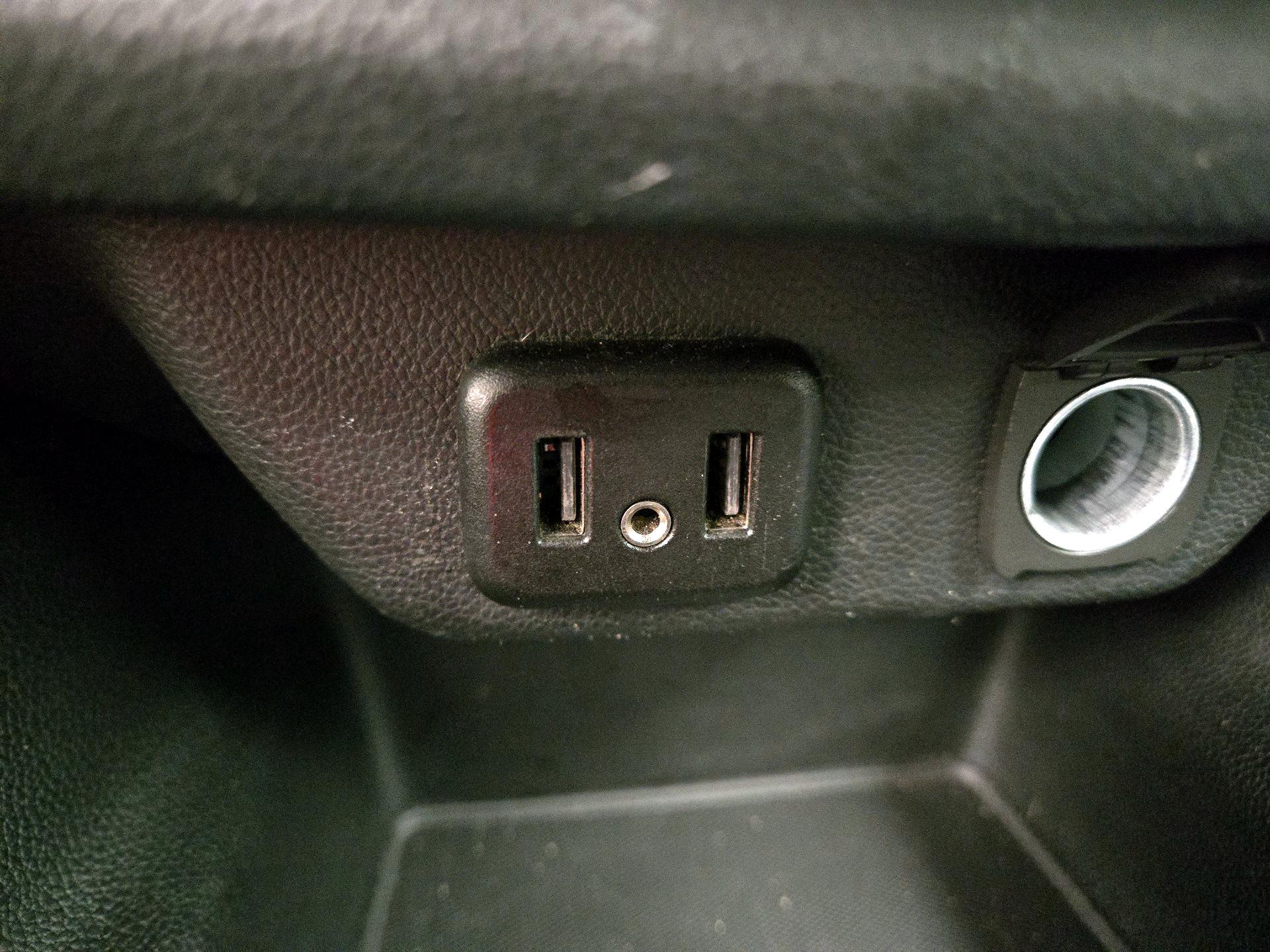 Thumbnail: 2021 Chevrolet Traverse - 18