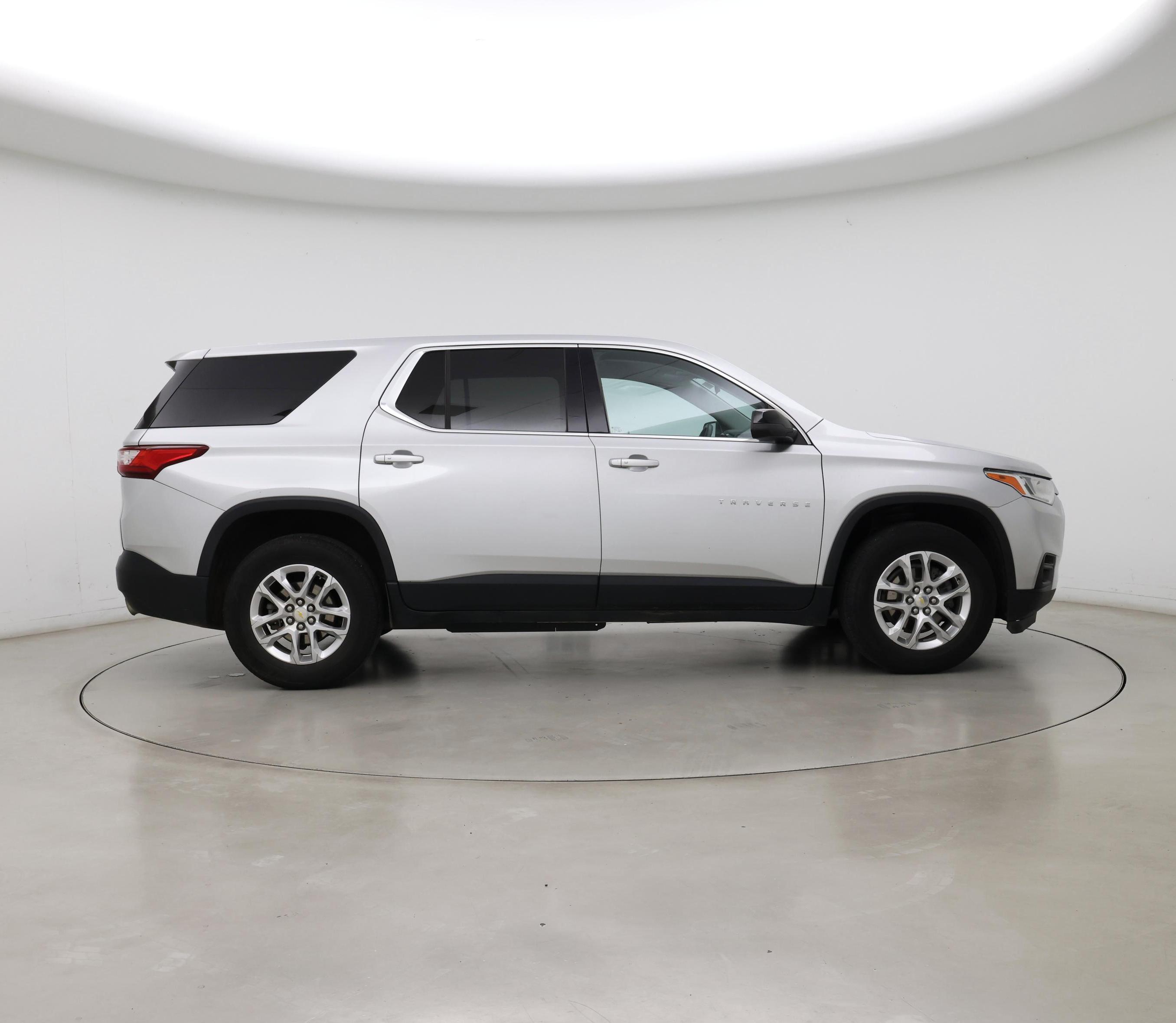 Thumbnail: 2021 Chevrolet Traverse - 7