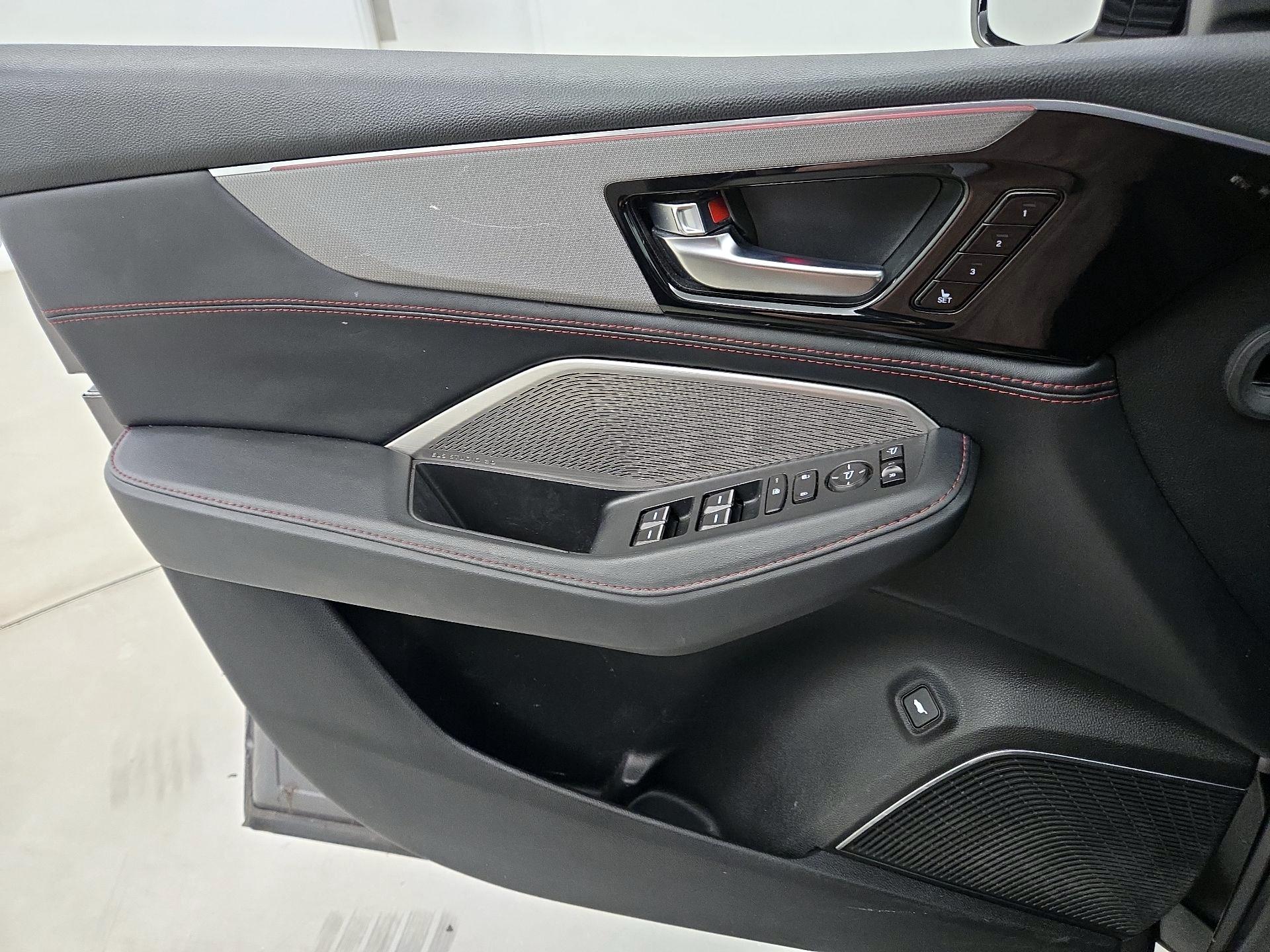 Thumbnail: 2023 Acura MDX - 12