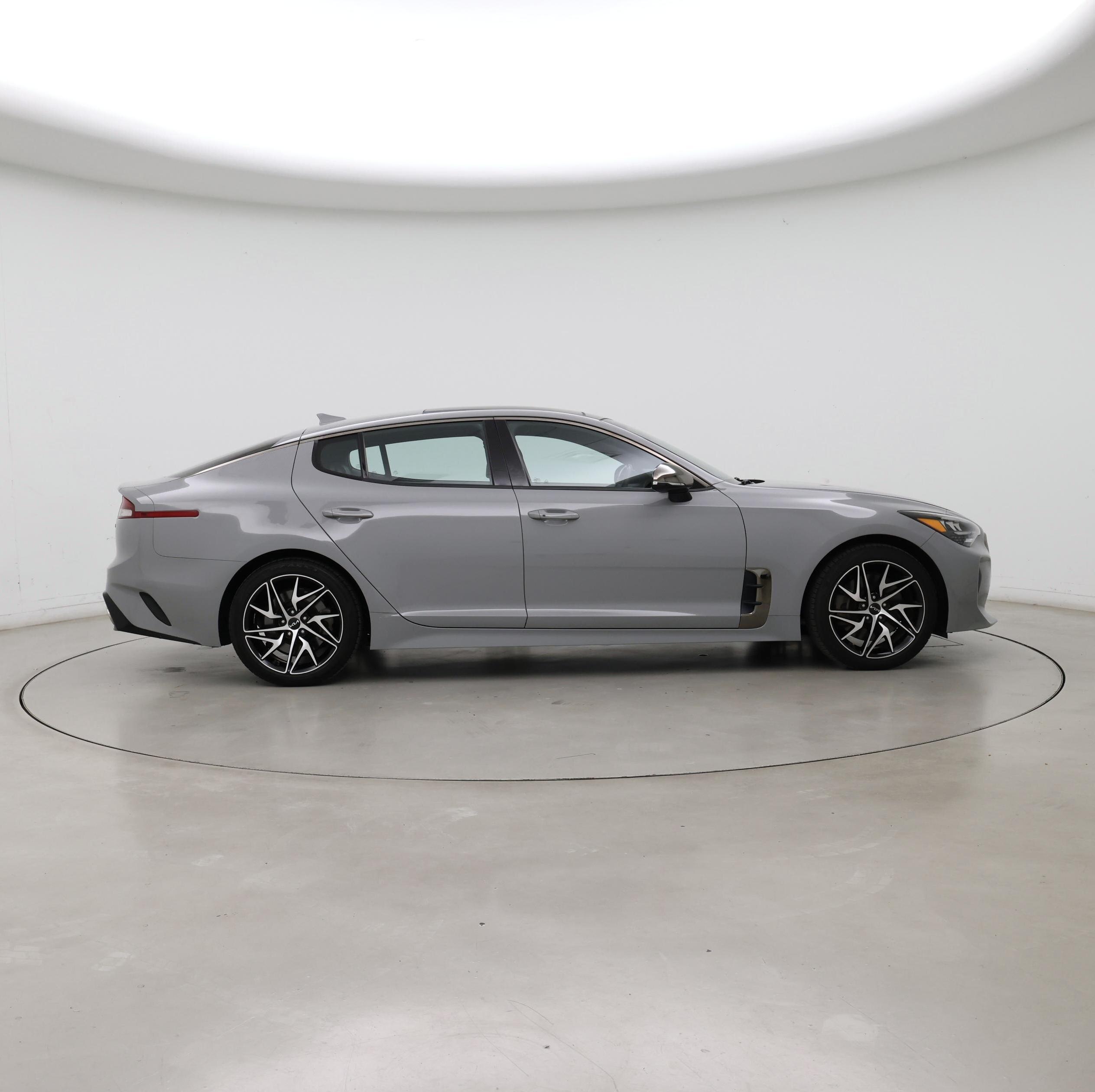 Thumbnail: 2022 Kia Stinger - 7