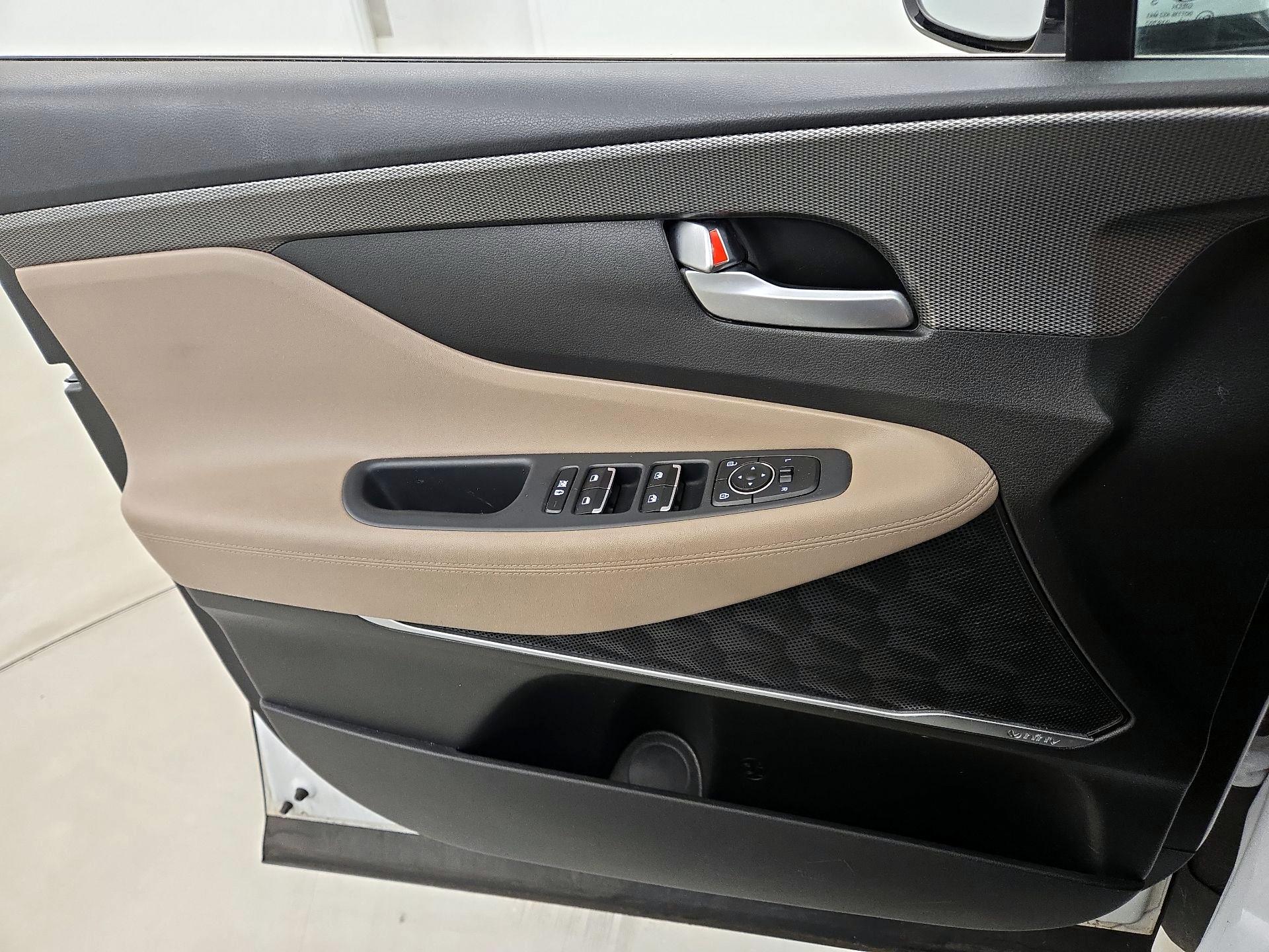 Thumbnail: 2020 Hyundai Santa Fe - 12