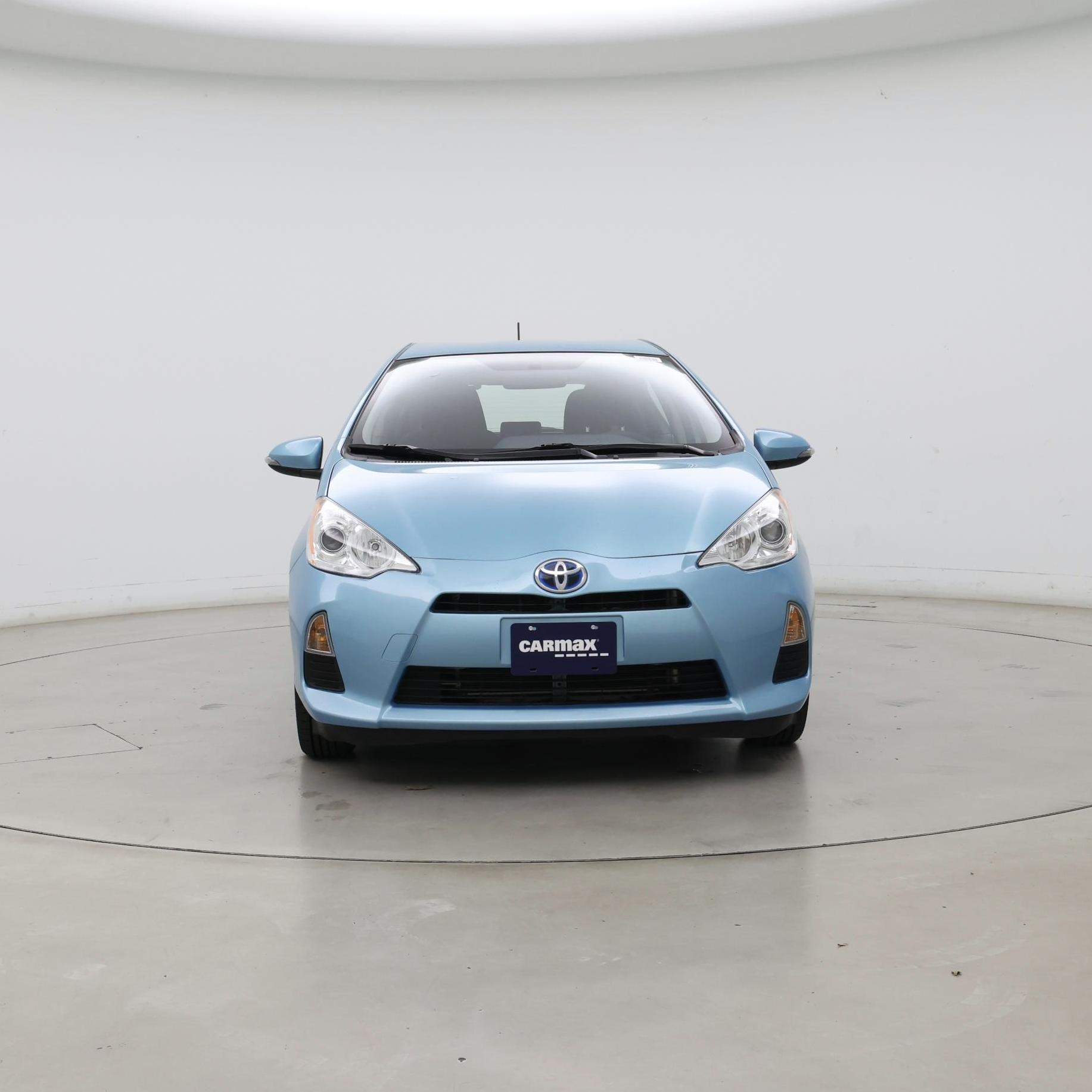 Thumbnail: 2014 Toyota Prius c - 5