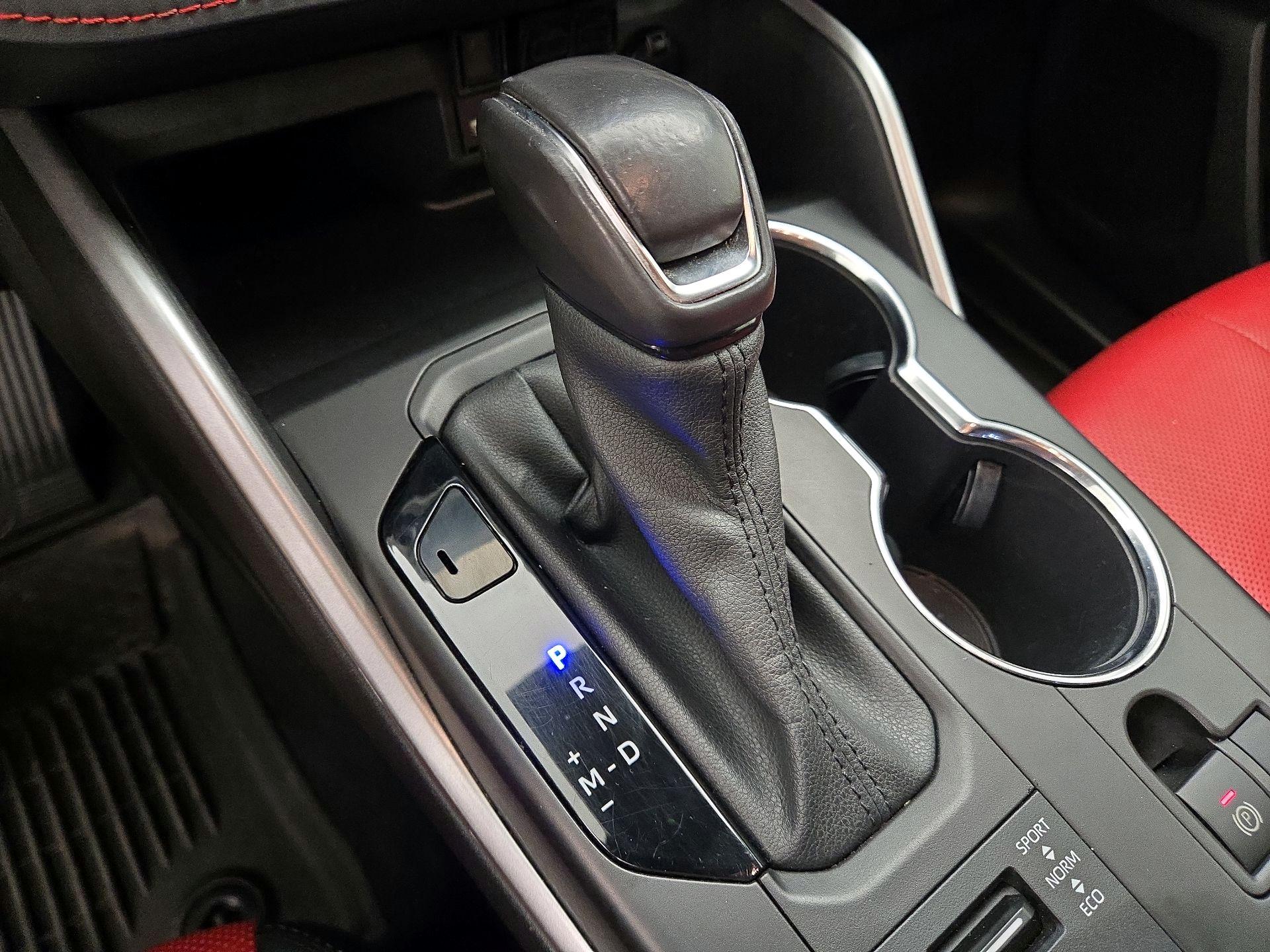 Thumbnail: 2021 Toyota Highlander - 18