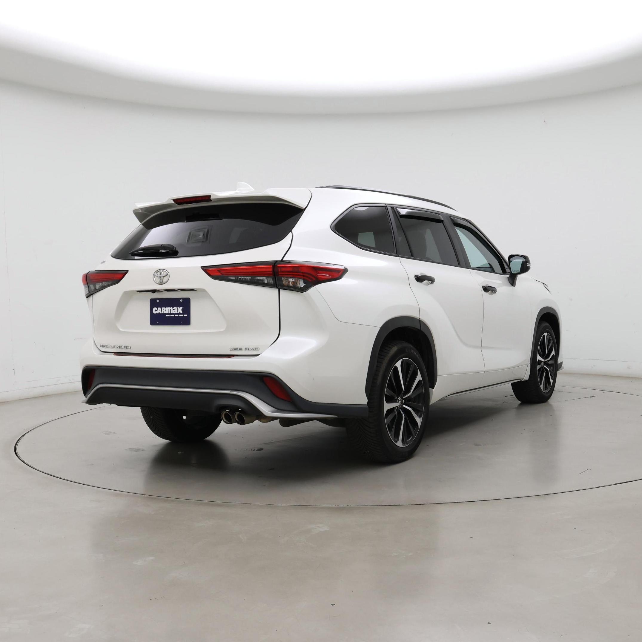Thumbnail: 2021 Toyota Highlander - 8