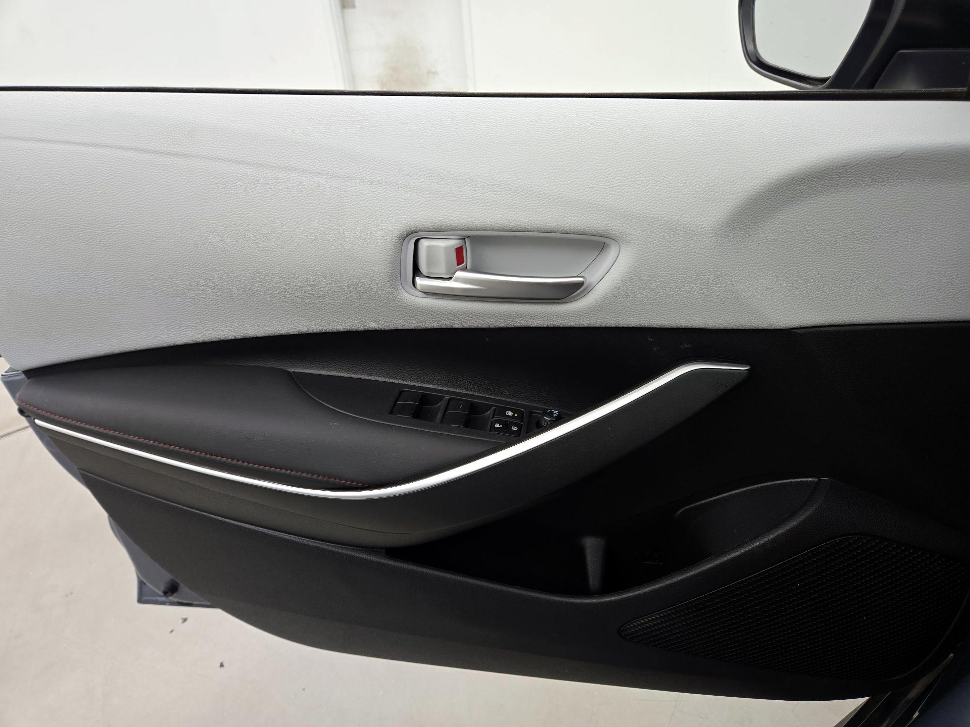 Thumbnail: 2023 Toyota Corolla - 12