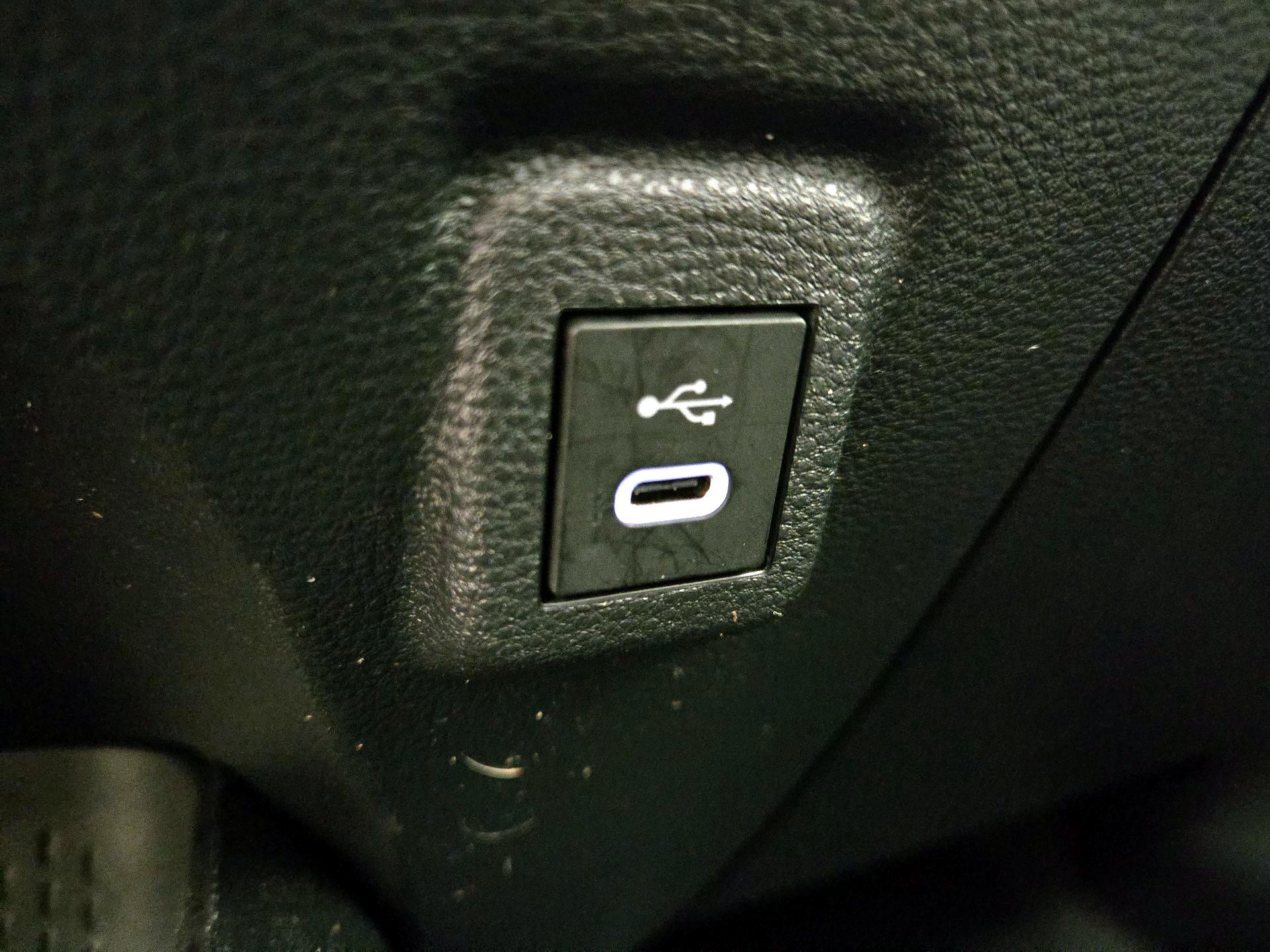 Thumbnail: 2023 Toyota Corolla - 18