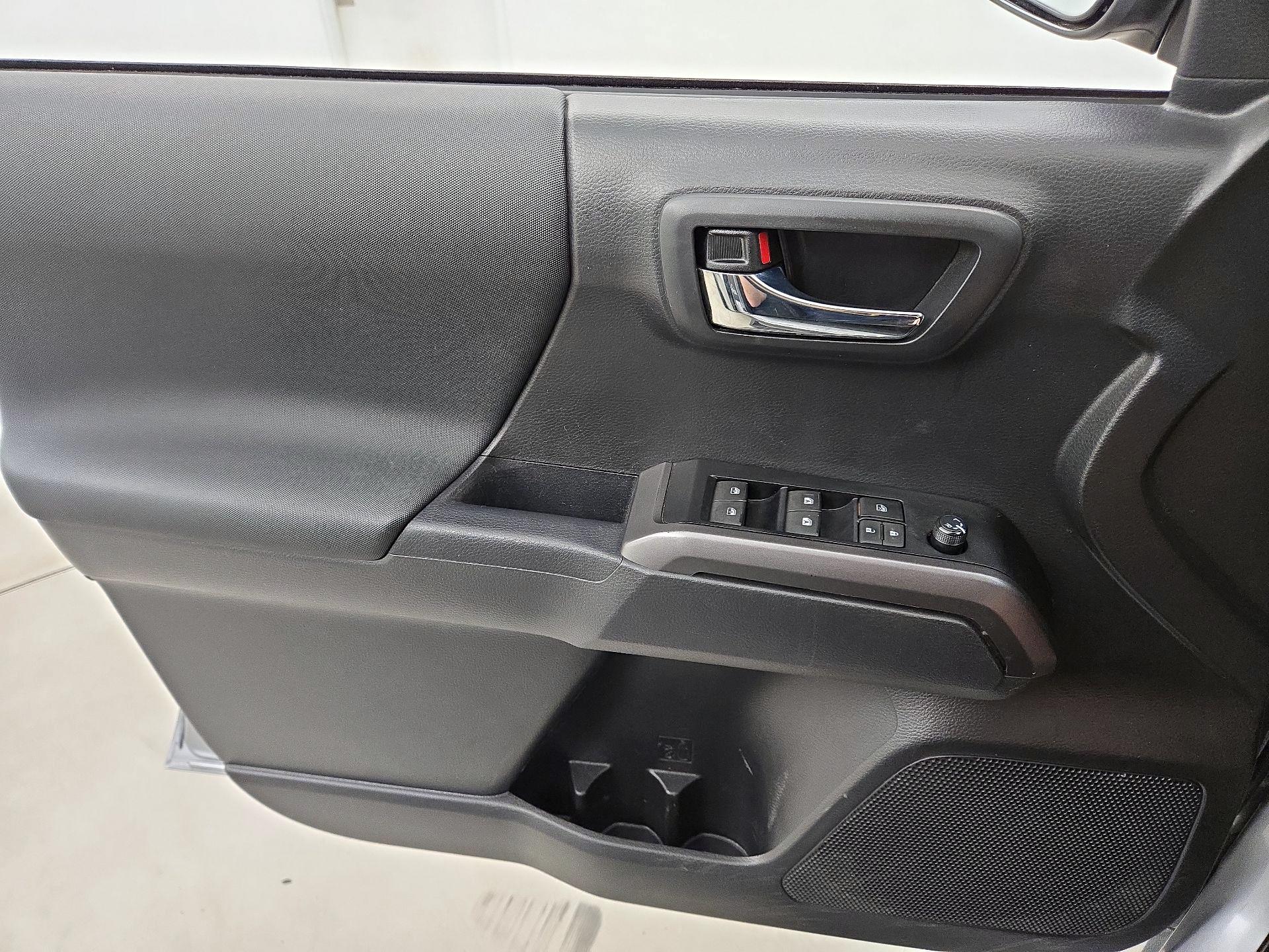 Thumbnail: 2023 Toyota Tacoma - 12