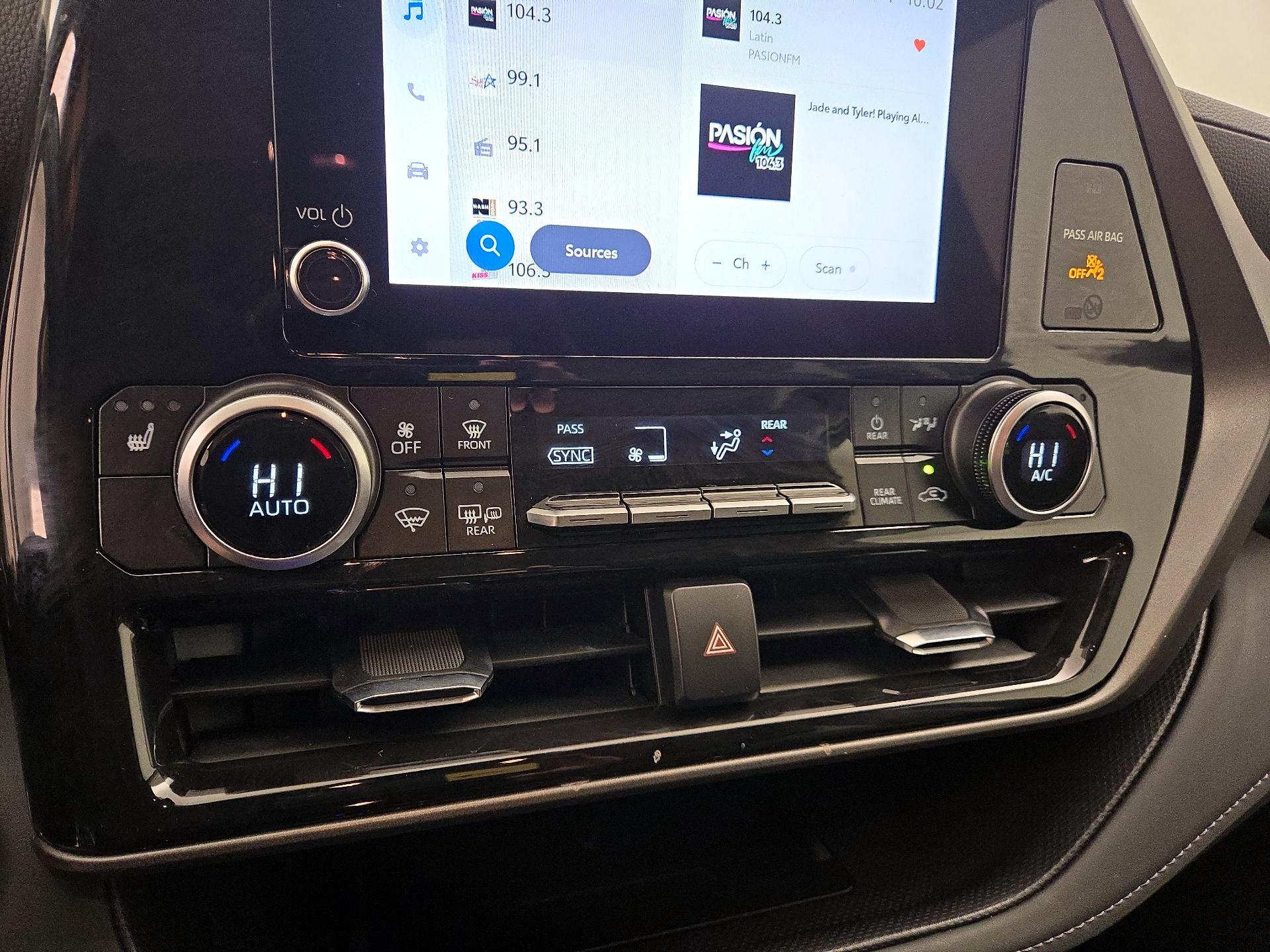 Thumbnail: 2025 Toyota Highlander - 16