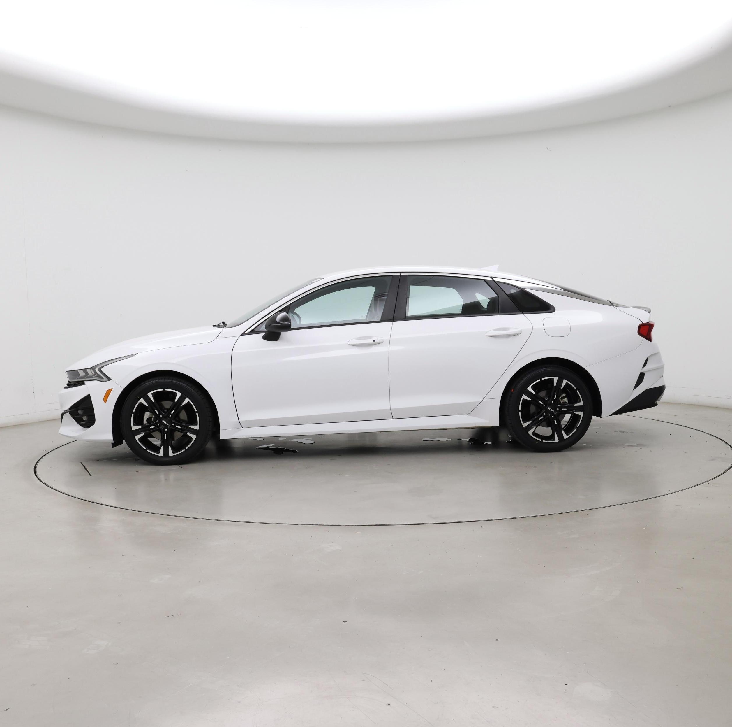 Thumbnail: 2023 Kia K5 - 3