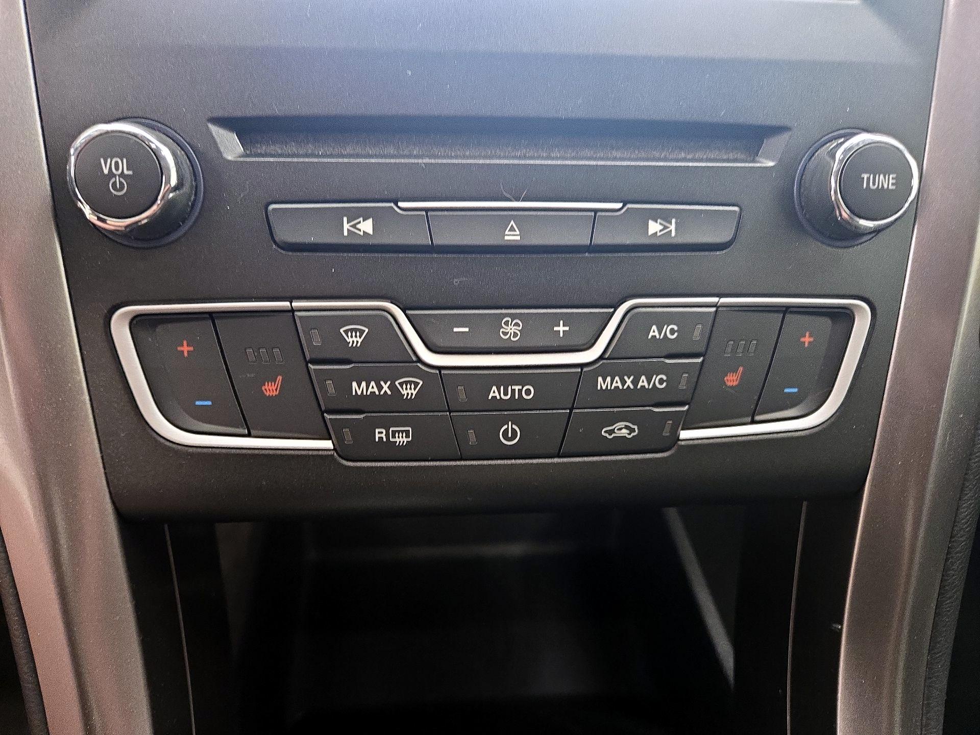 Thumbnail: 2018 Ford Fusion - 16