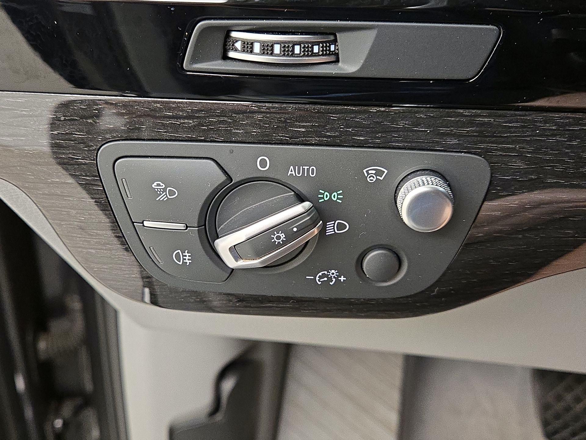 Thumbnail: 2019 Audi Q7 - 13