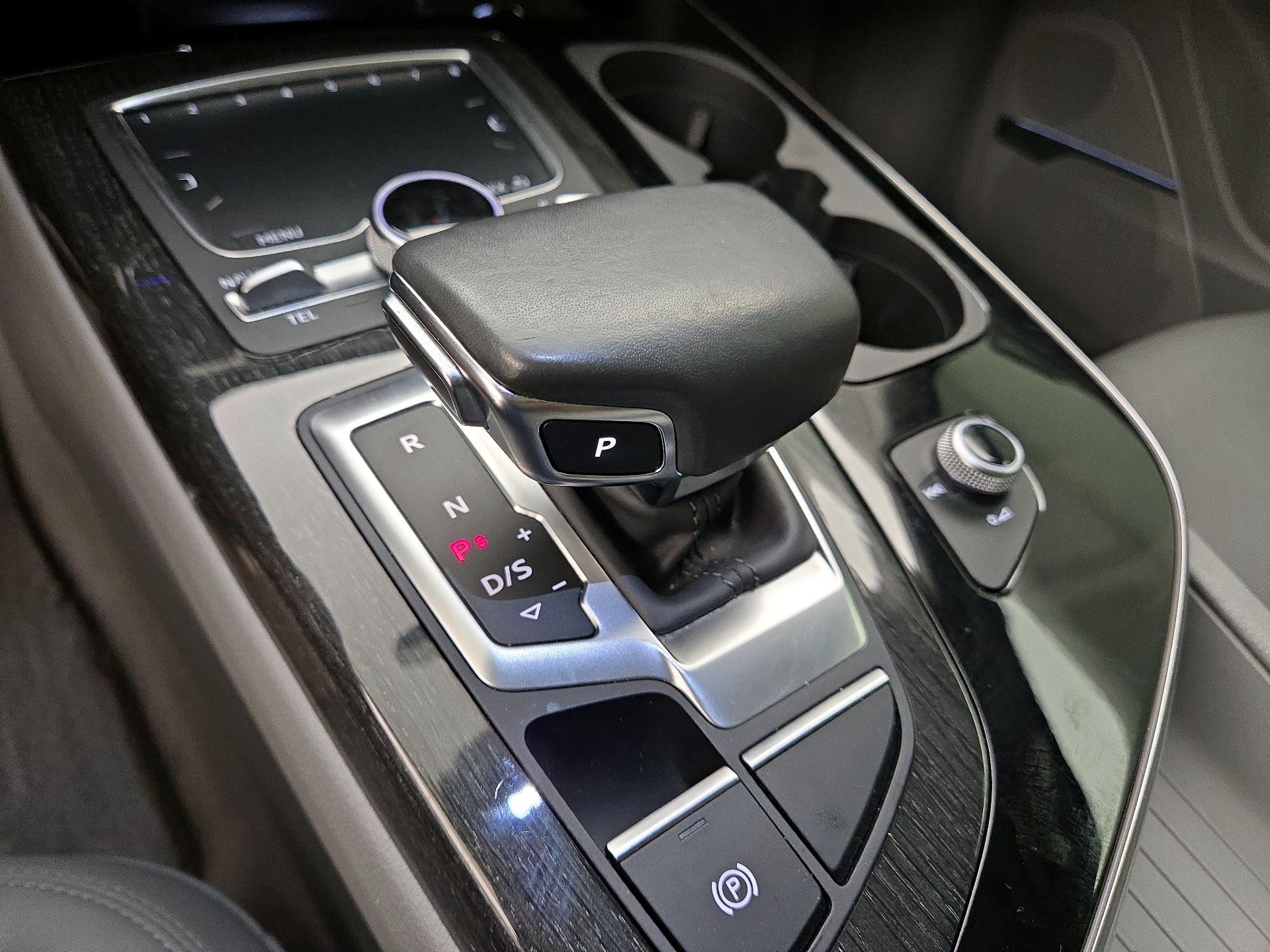 Thumbnail: 2019 Audi Q7 - 18