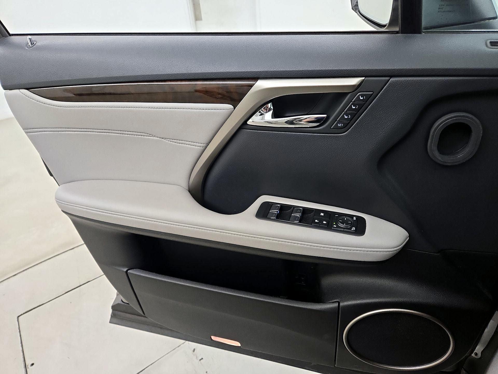 Thumbnail: 2019 Lexus RX - 12