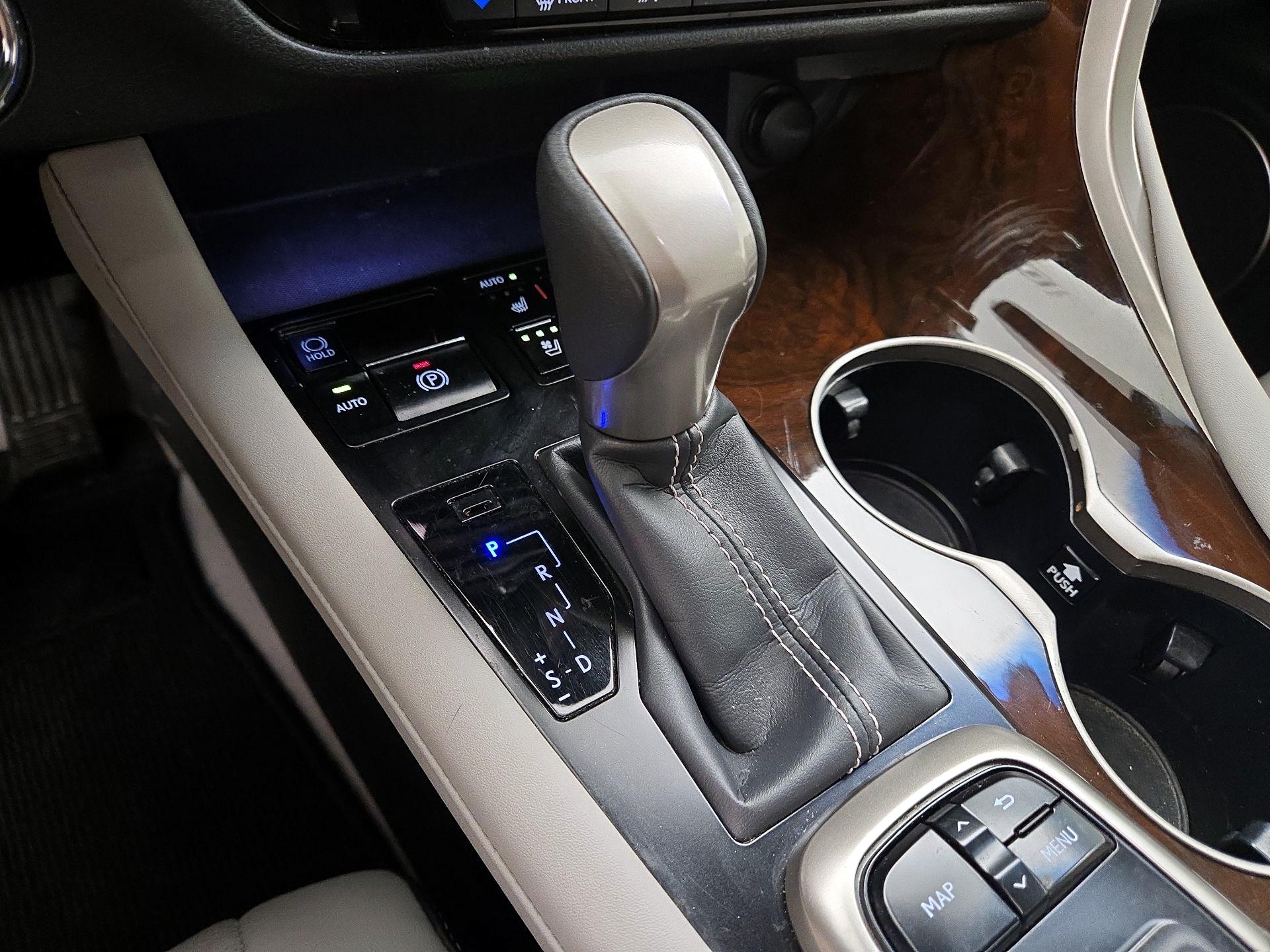 Thumbnail: 2019 Lexus RX - 18