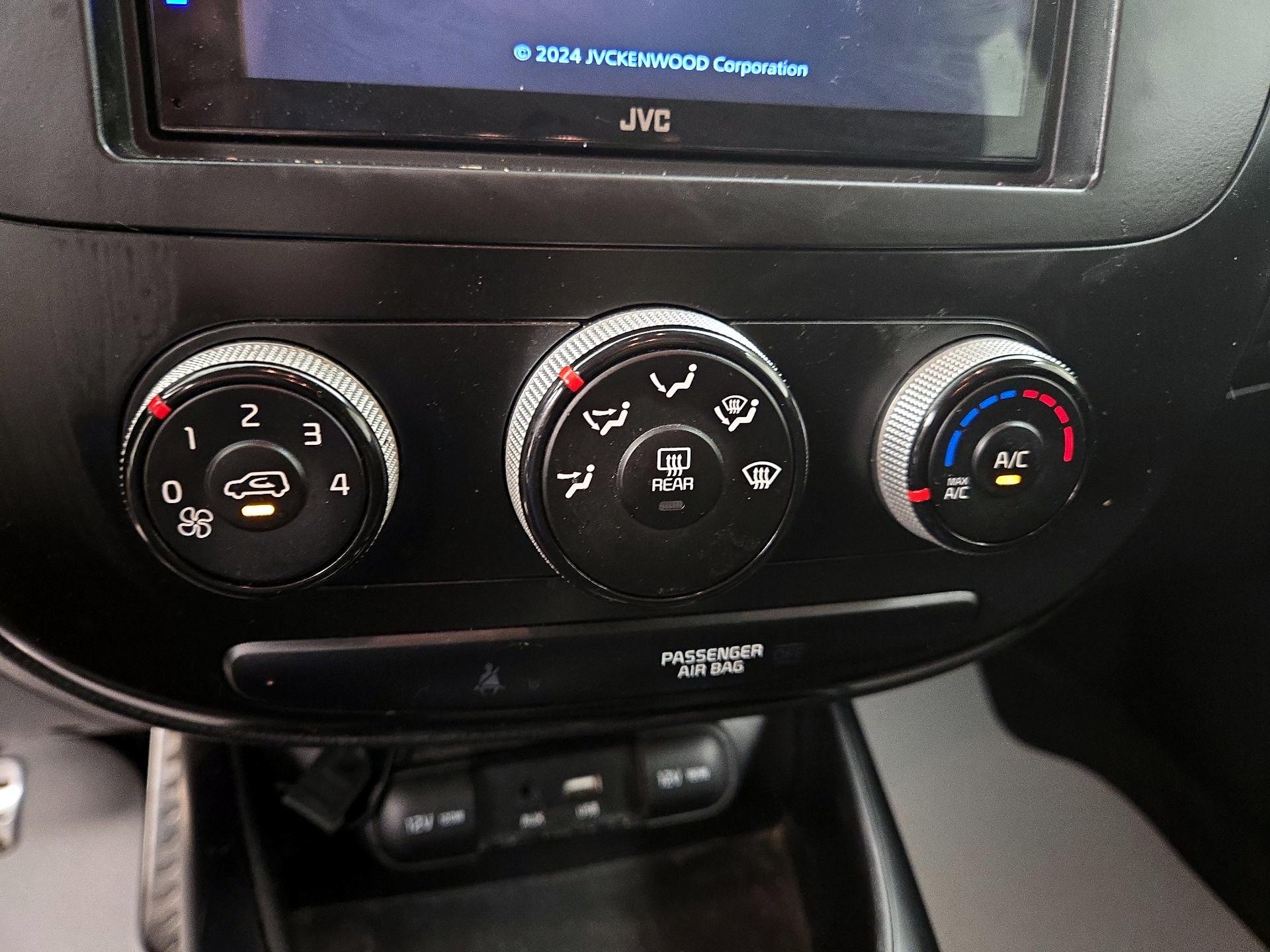 Thumbnail: 2018 Kia Soul - 16