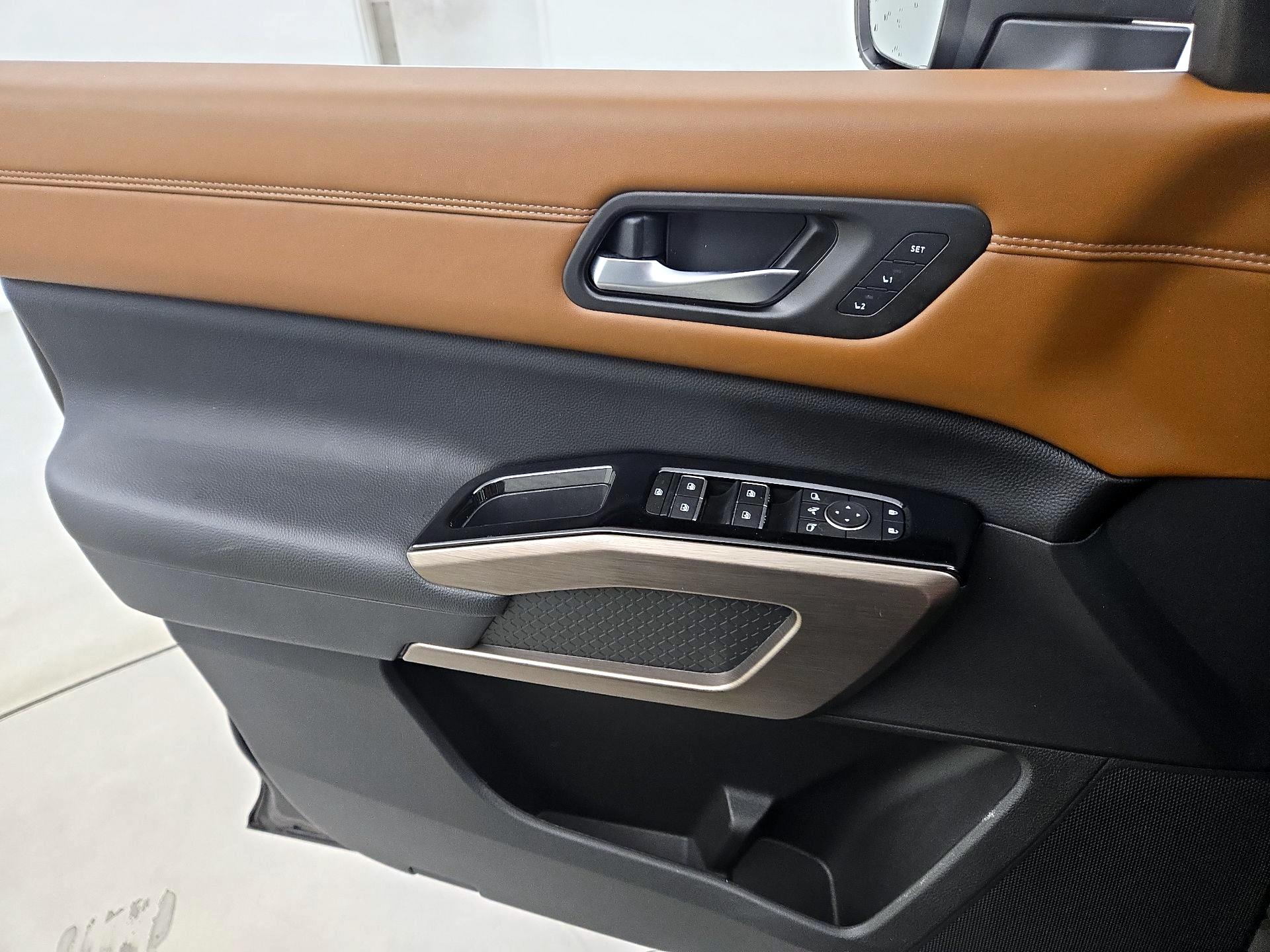 Thumbnail: 2024 Nissan Pathfinder - 12