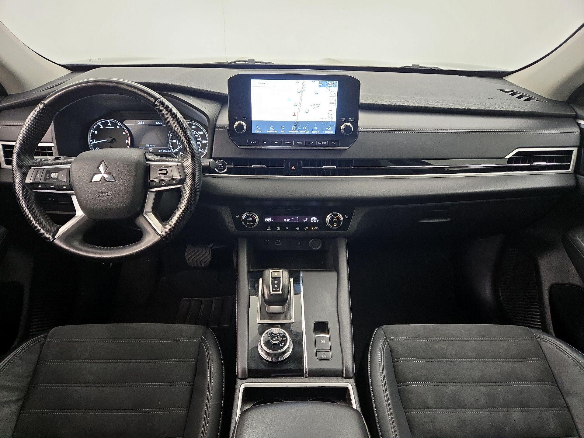 Thumbnail: 2022 Mitsubishi Outlander - 9