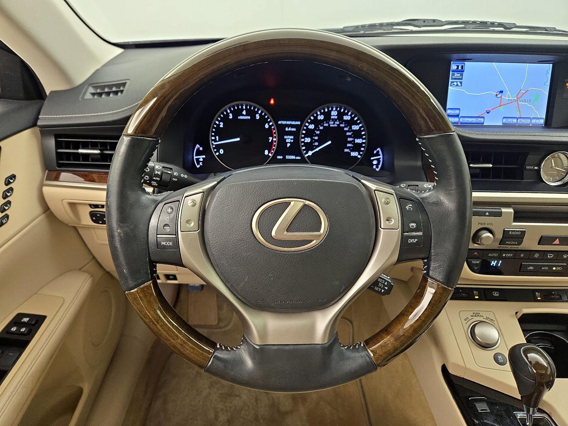 Thumbnail: 2014 Lexus ES - 10