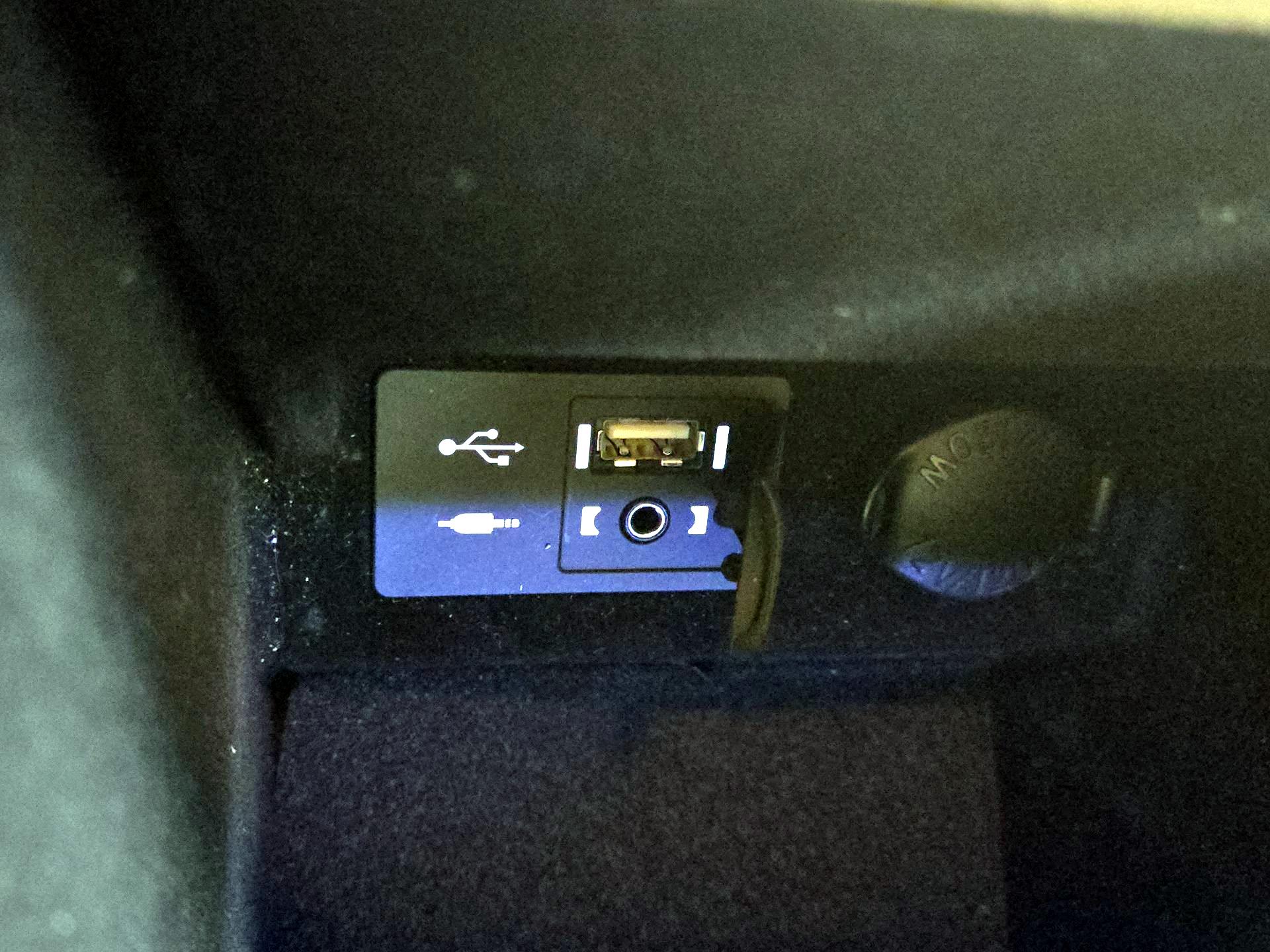 Thumbnail: 2014 Lexus ES - 19