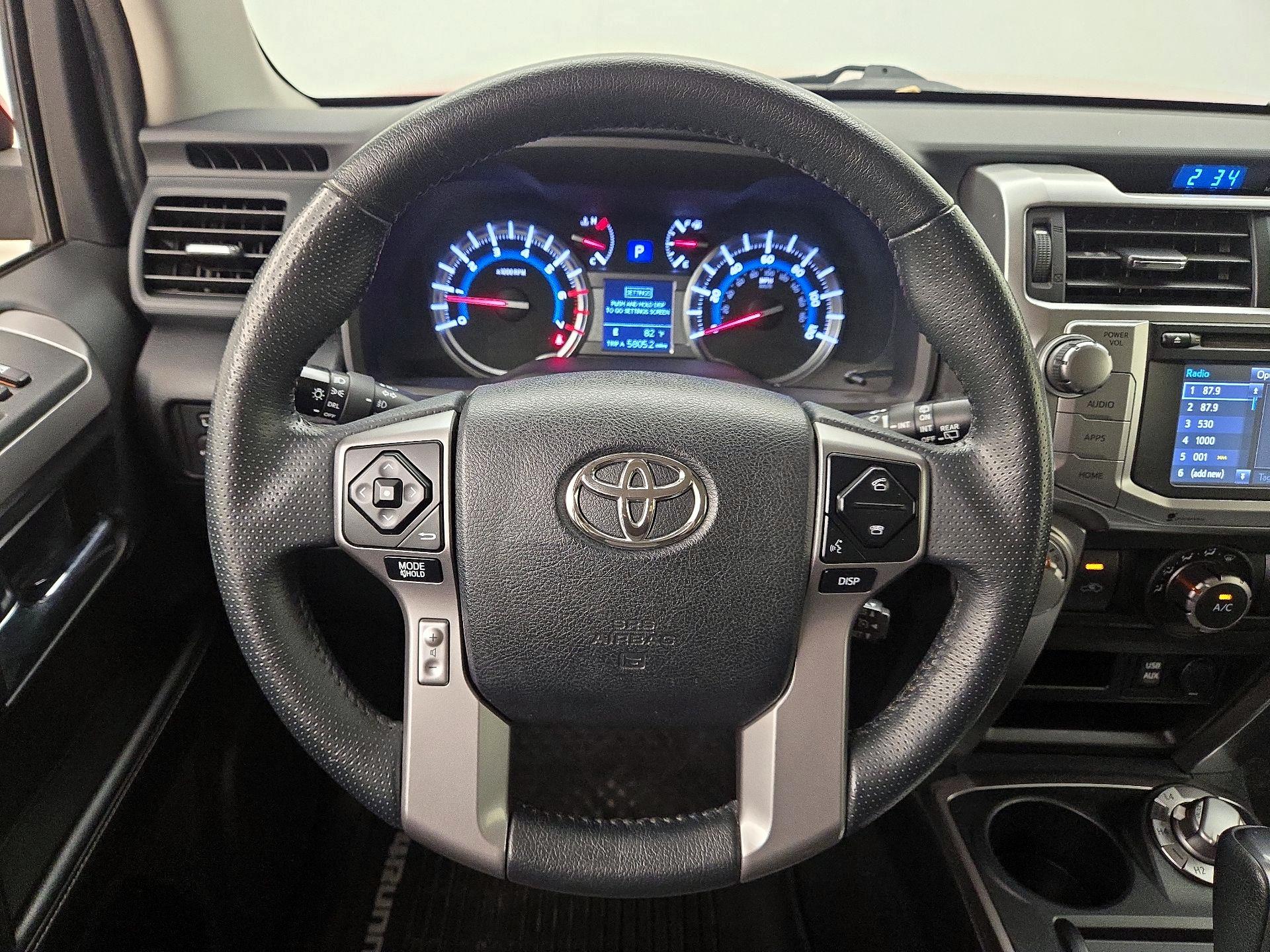 Thumbnail: 2017 Toyota 4Runner - 10