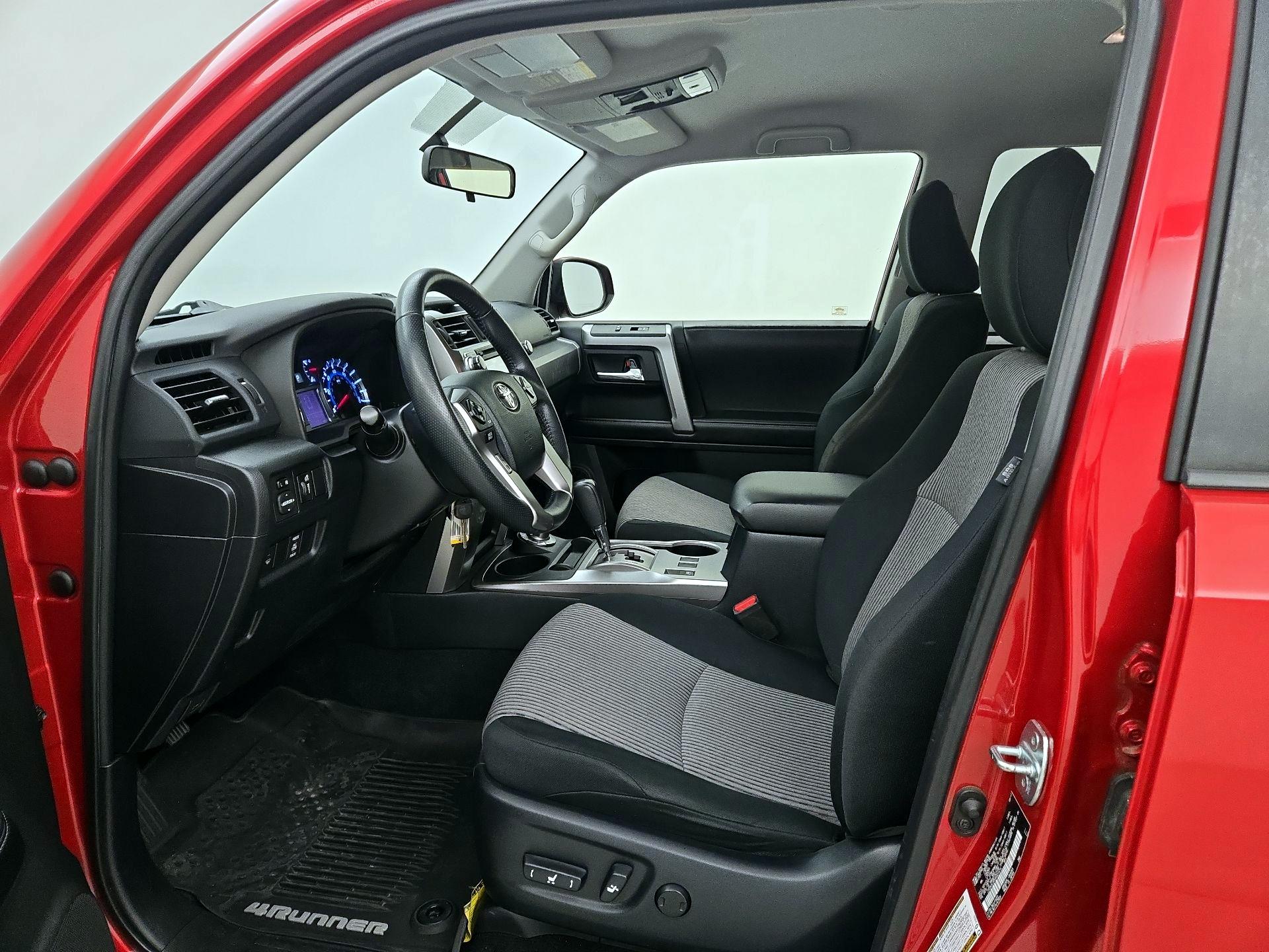 Thumbnail: 2017 Toyota 4Runner - 11