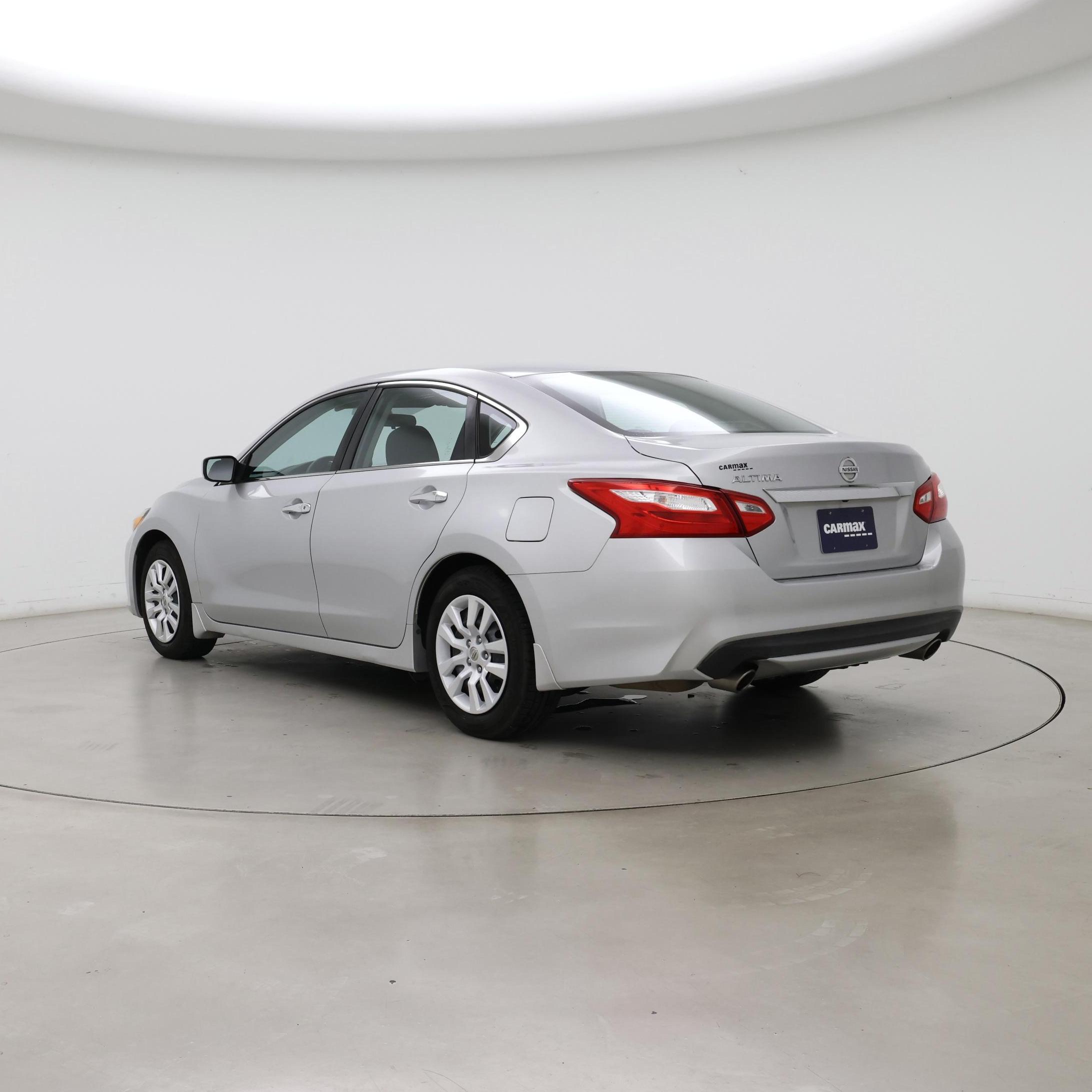 Thumbnail: 2017 Nissan Altima - 2