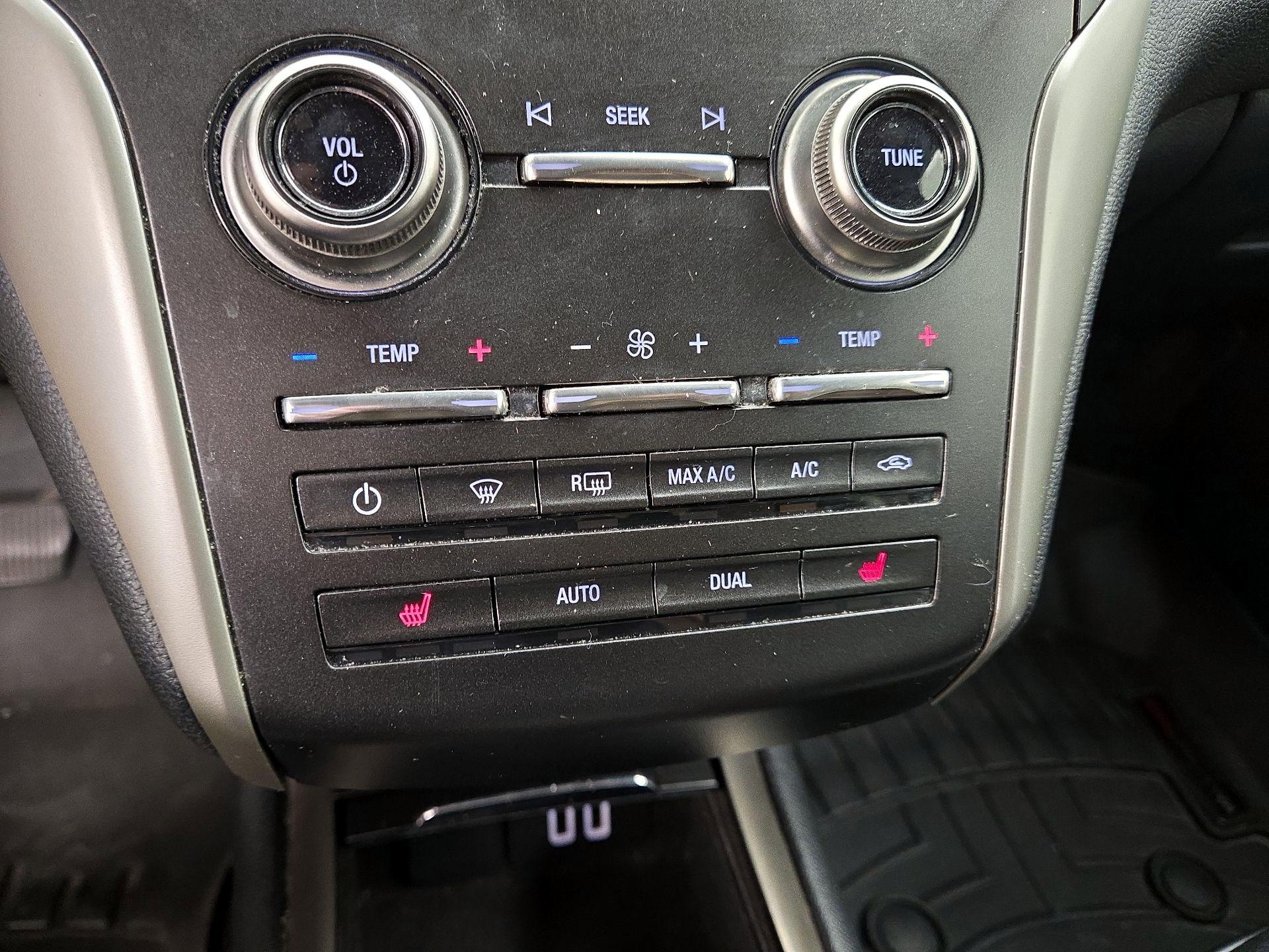 Thumbnail: 2019 Lincoln MKC - 16