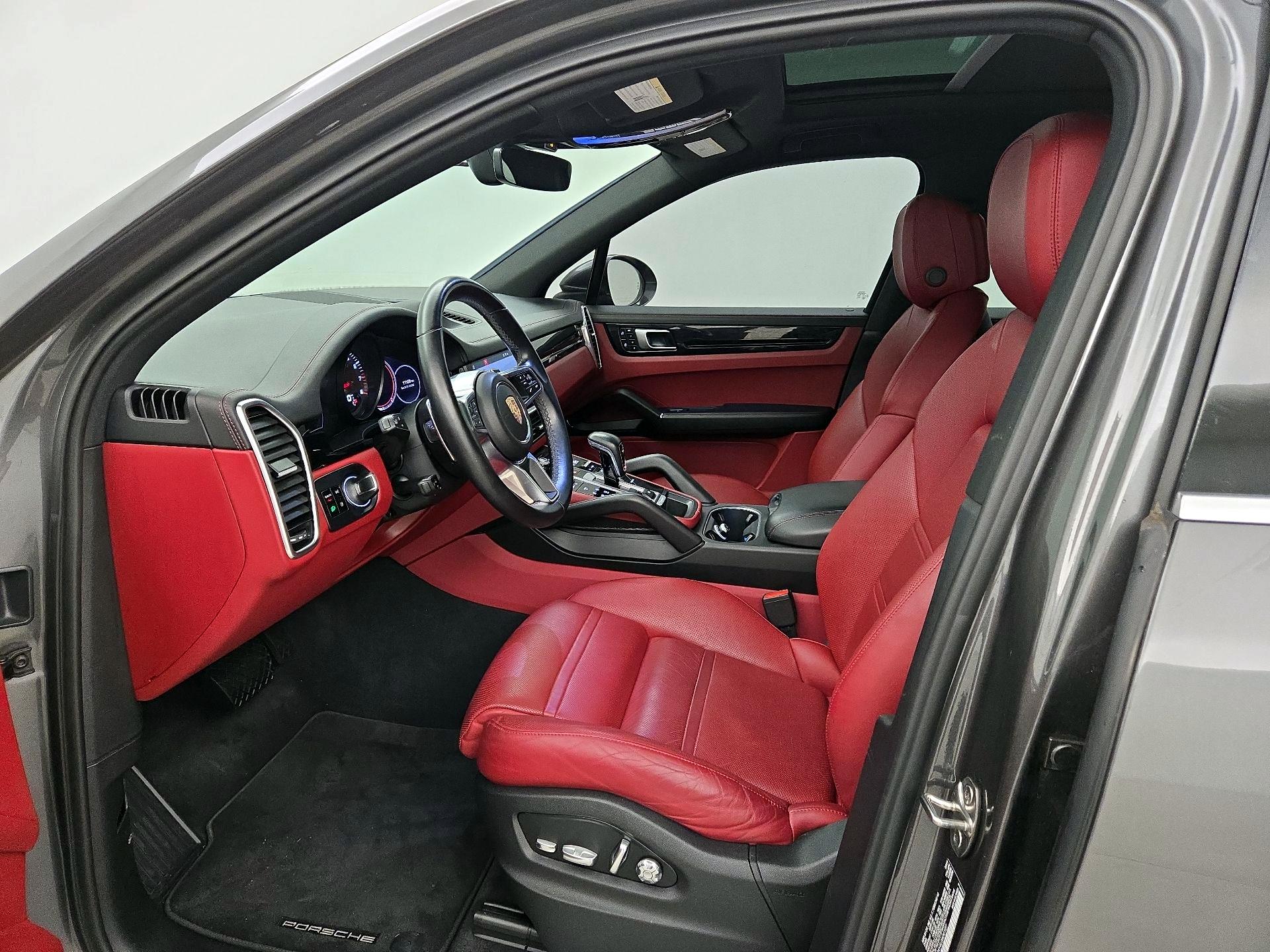 Thumbnail: 2020 Porsche Cayenne - 11