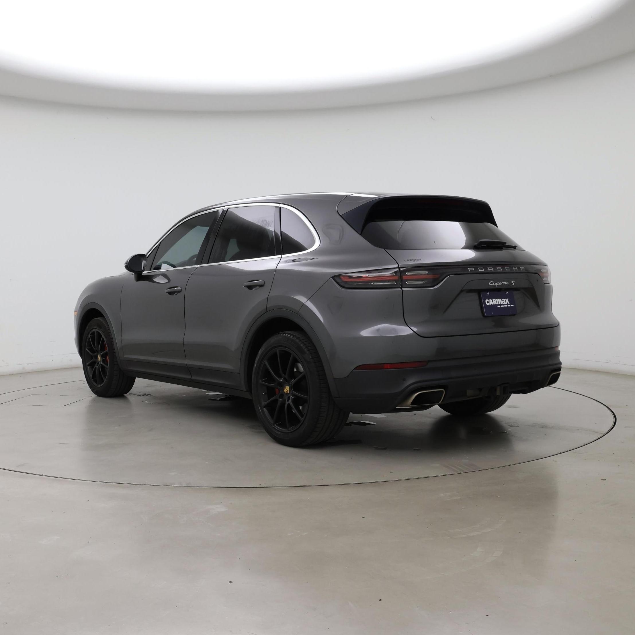 Thumbnail: 2020 Porsche Cayenne - 2