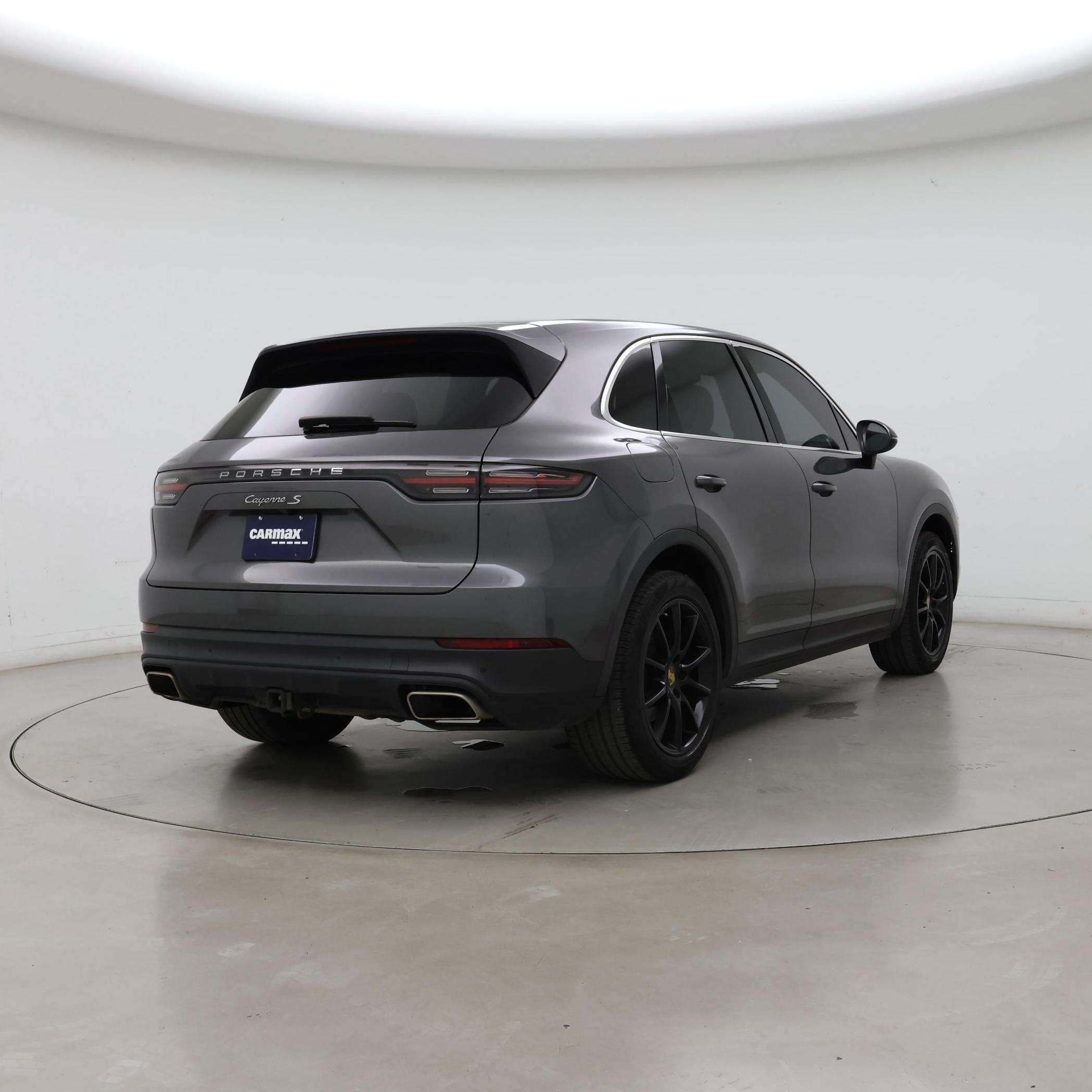 Thumbnail: 2020 Porsche Cayenne - 8