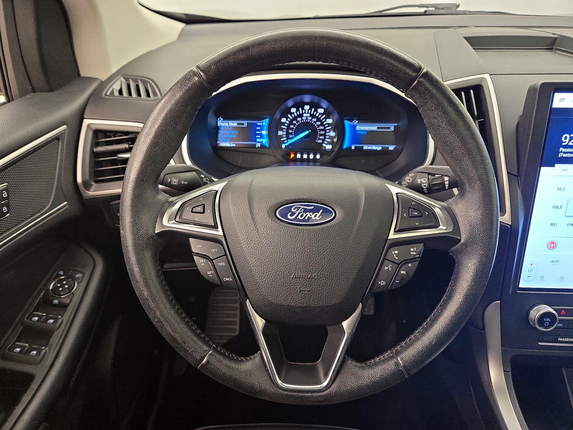 Thumbnail: 2021 Ford Edge - 10