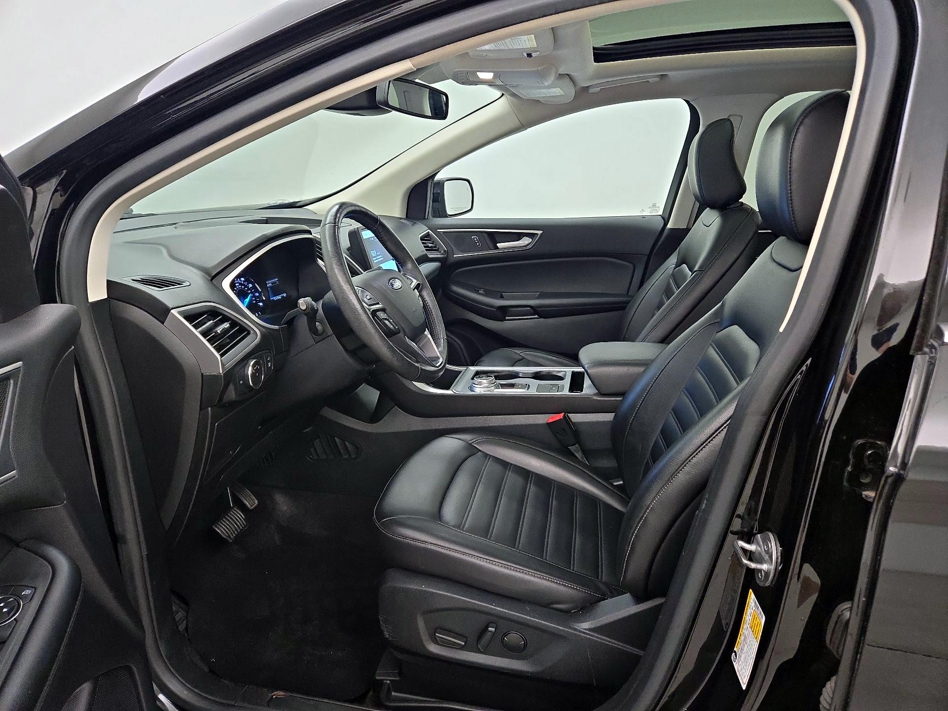 Thumbnail: 2021 Ford Edge - 11