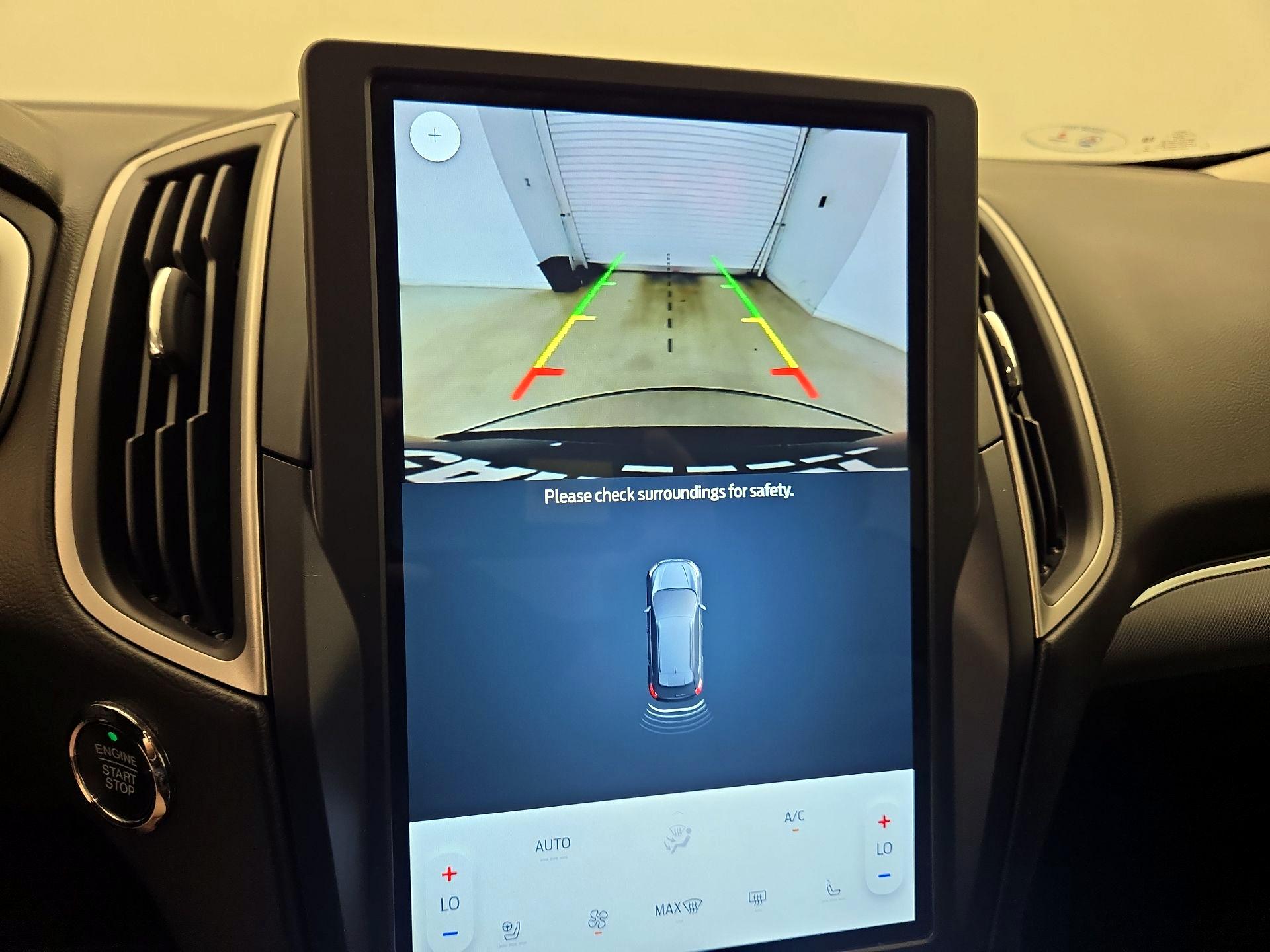 Thumbnail: 2021 Ford Edge - 14