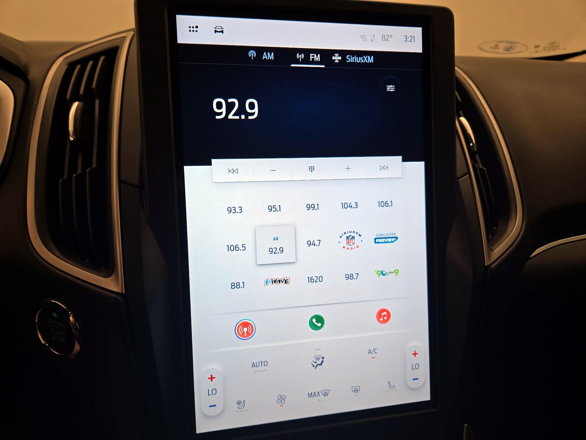 Thumbnail: 2021 Ford Edge - 15