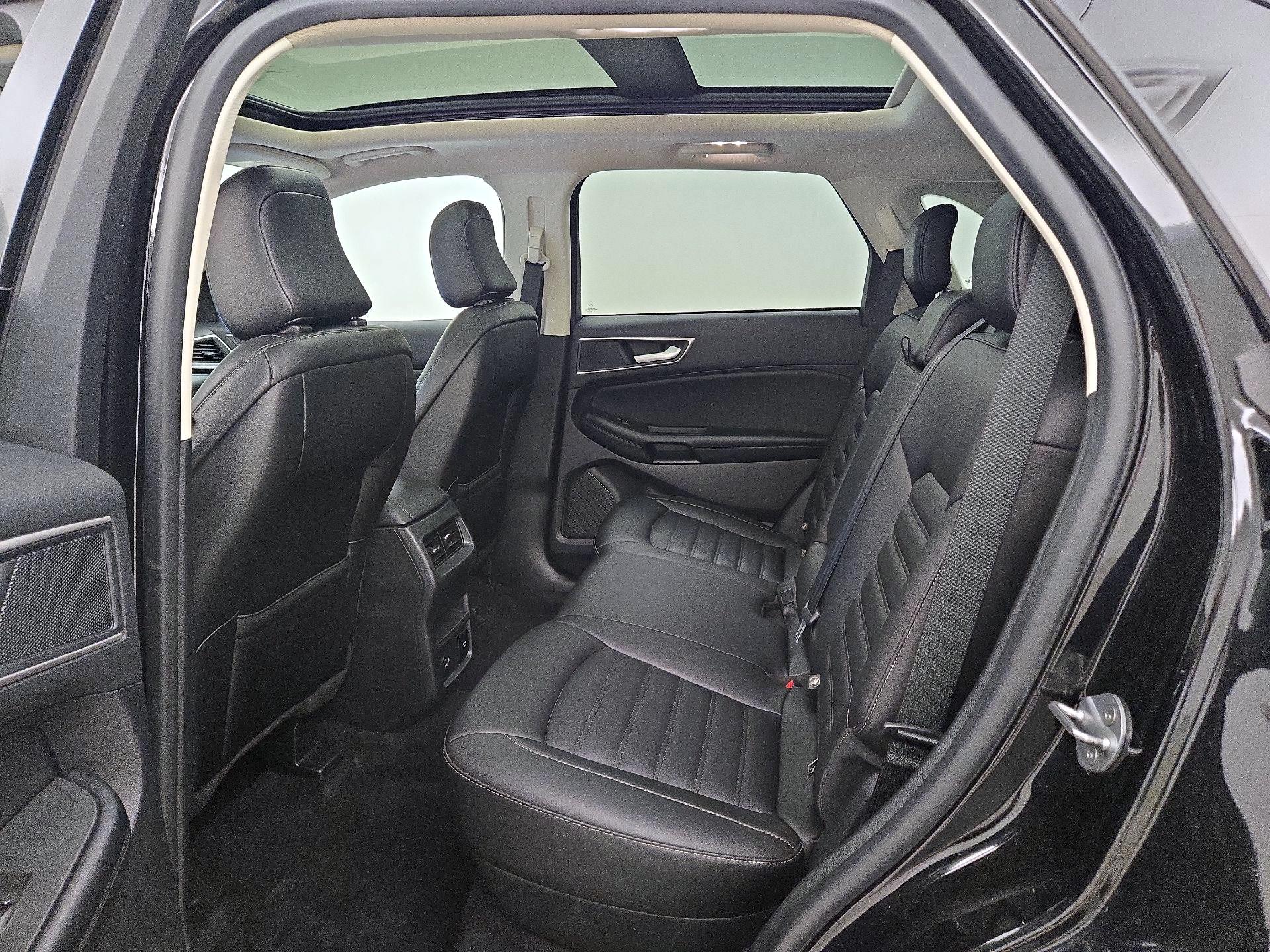 Thumbnail: 2021 Ford Edge - 20