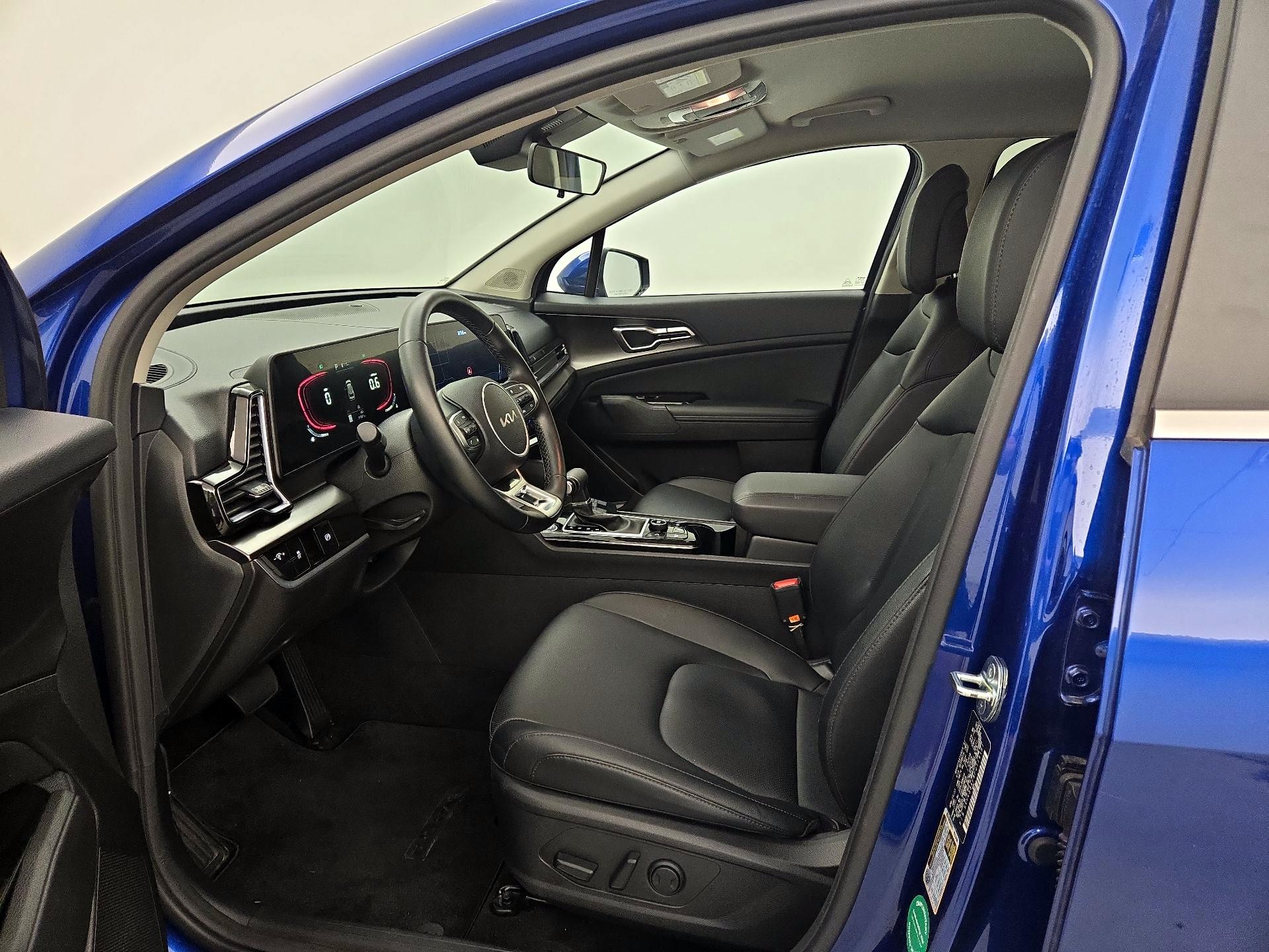 Thumbnail: 2023 Kia Sportage - 11